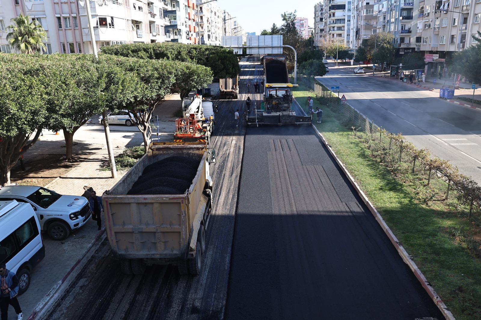 24 S A A T T E A S F A L T S O K U L D U Y E N I A S F A L T S E 1063961 315706