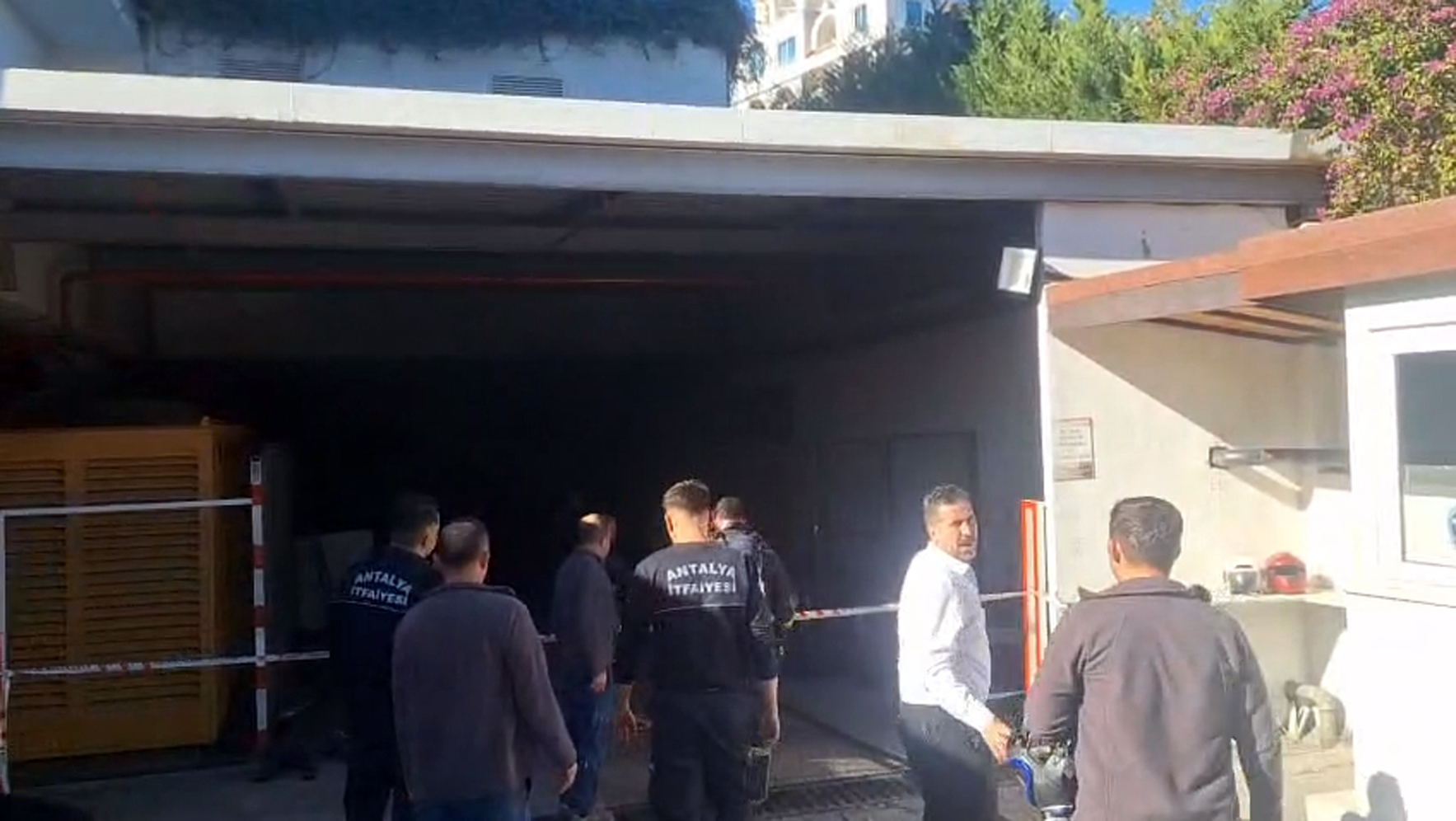 5 Y I L D I Z L I O T E L D E Y A N G I N C I K T I M U S T E R I L 1067476 316768