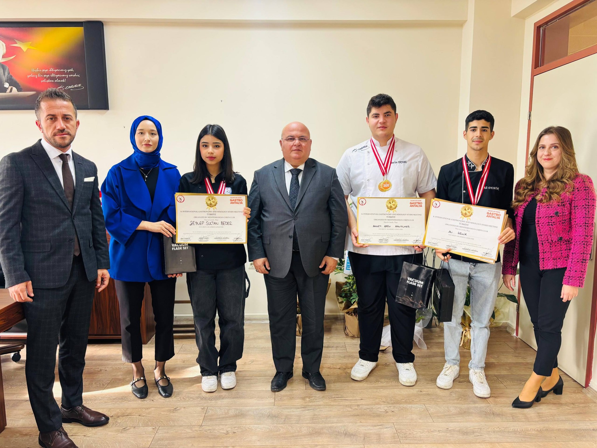 592904365 1334431018482689 1269099343833095625 N