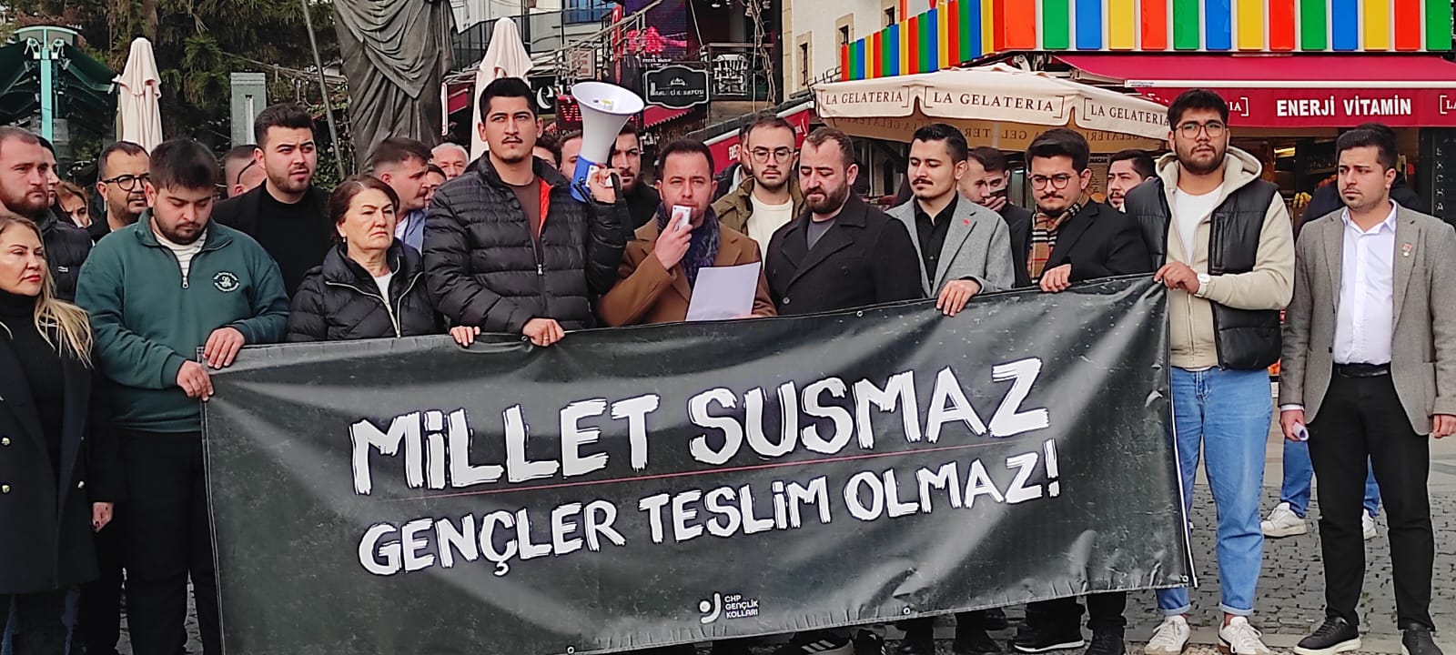 5E601908 7019 425F 8D32 4867297Db59E