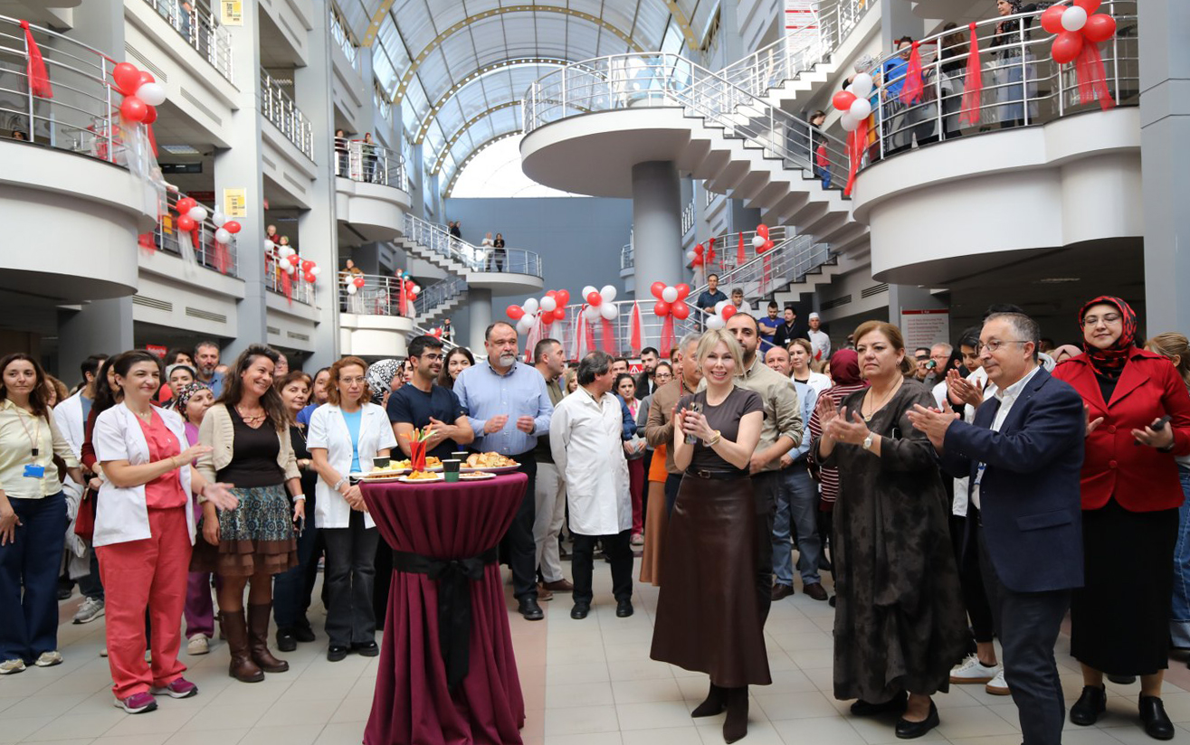 A K D E N I Z U N I V E R S I T E S I H A S T A N E S I N D E Y E N I 1085964 322300