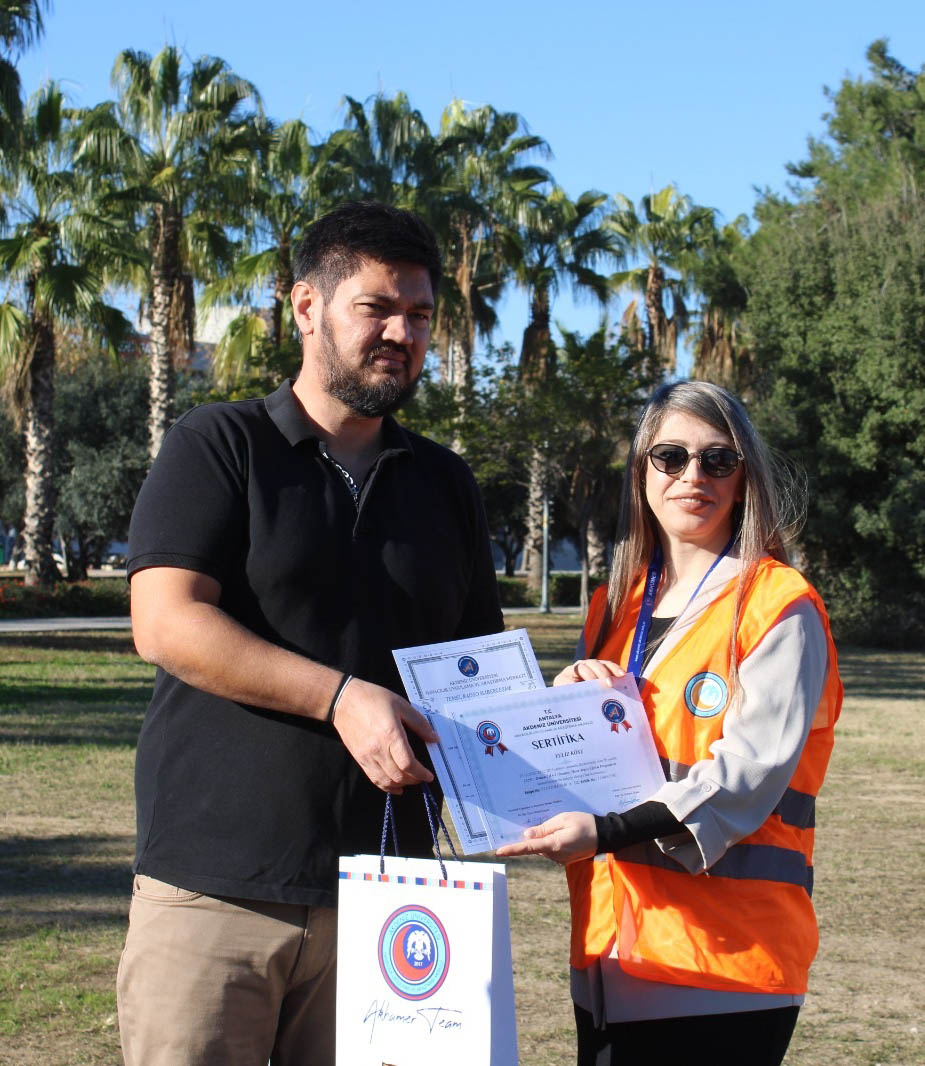 A K D E N I Z U N I V E R S I T E S I N D E I H A T I C A R I P I L O 1086458 322448