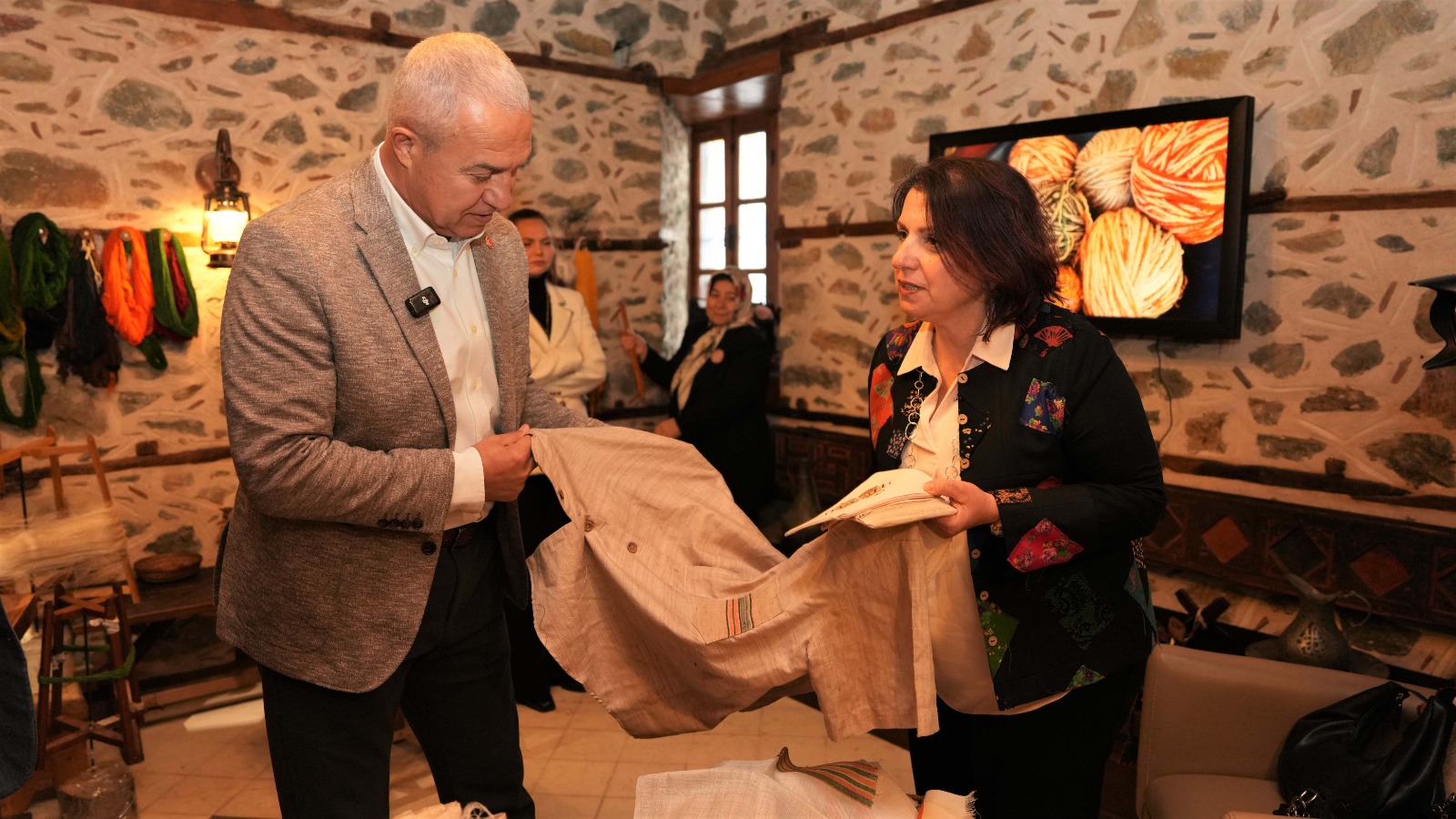 A L A N Y A N I N A S I R L I K M I R A S I G E L E C E G E D O K U N 1087883 322916-1