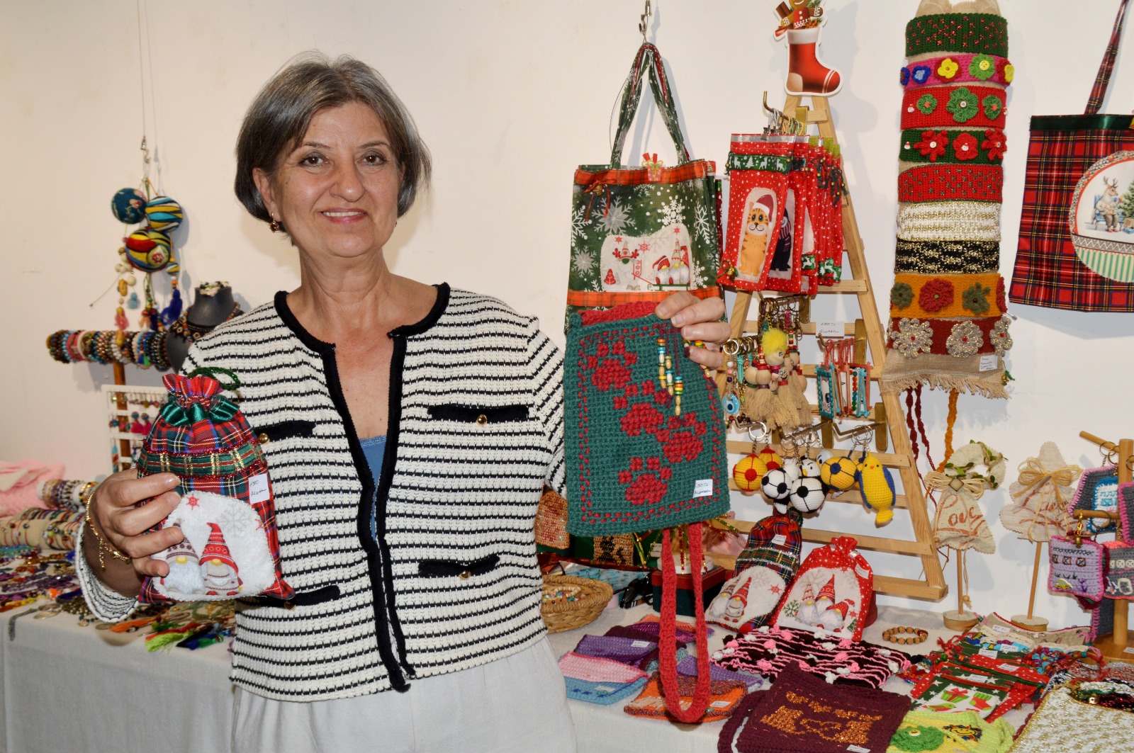 A N T A L Y A D A Y E N I Y I L H E D I Y E L E R I H A Z I R 1056839 313636