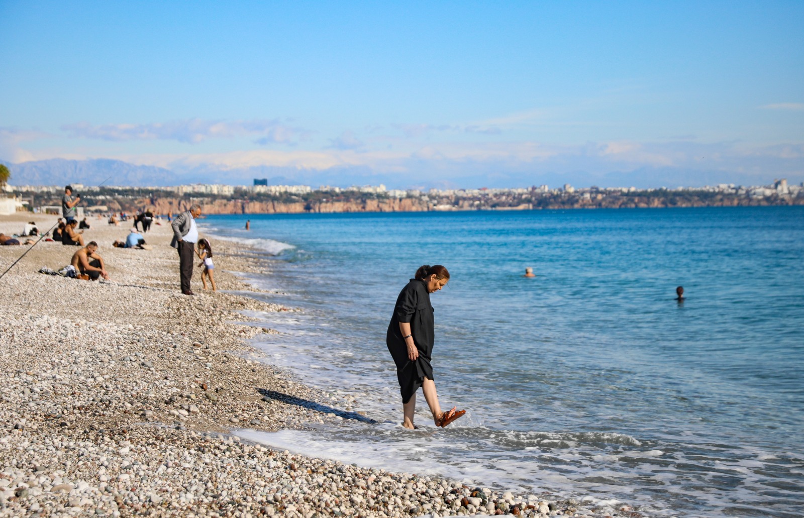 A R A L I K A Y I N D A D E N I Z E G I R I P G U N E S L E N D I L E 1055083 313093