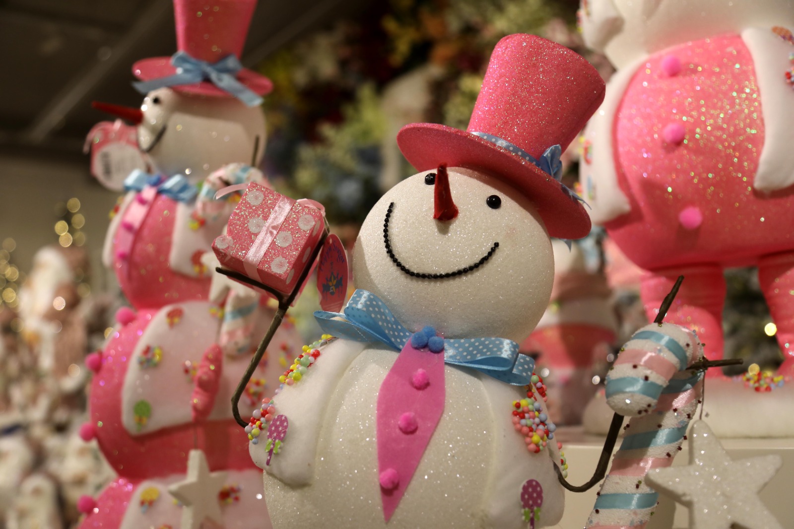 B U Y U K B O Y F I G U R L E R Y I L B A S I D E K O R A S Y O N U N 1059207 314347