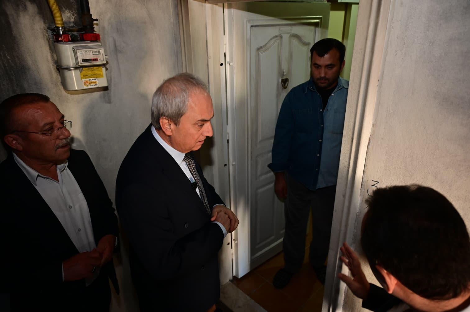 Baskan Kocagoz, Evi Yanan Vatandasi Ziyaret Etti 5