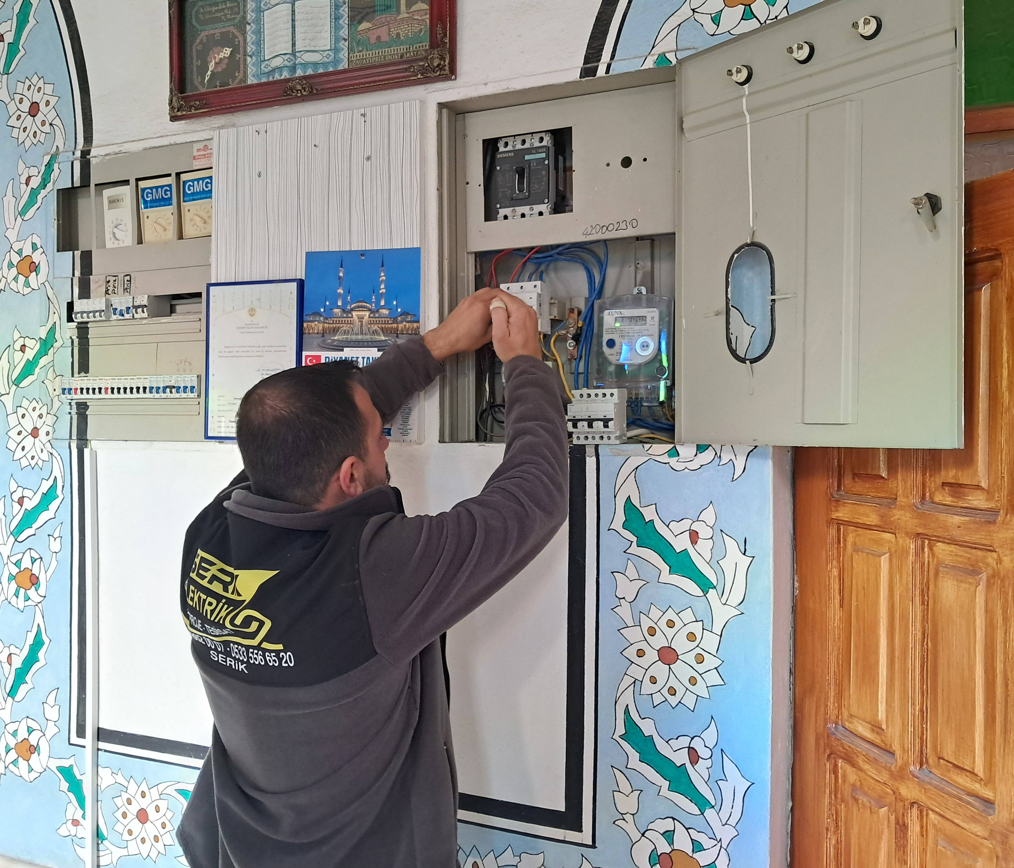 F I R T I N A V E S I M S E K C A M I N I N E L E K T R I K T E S I 1042147 309247