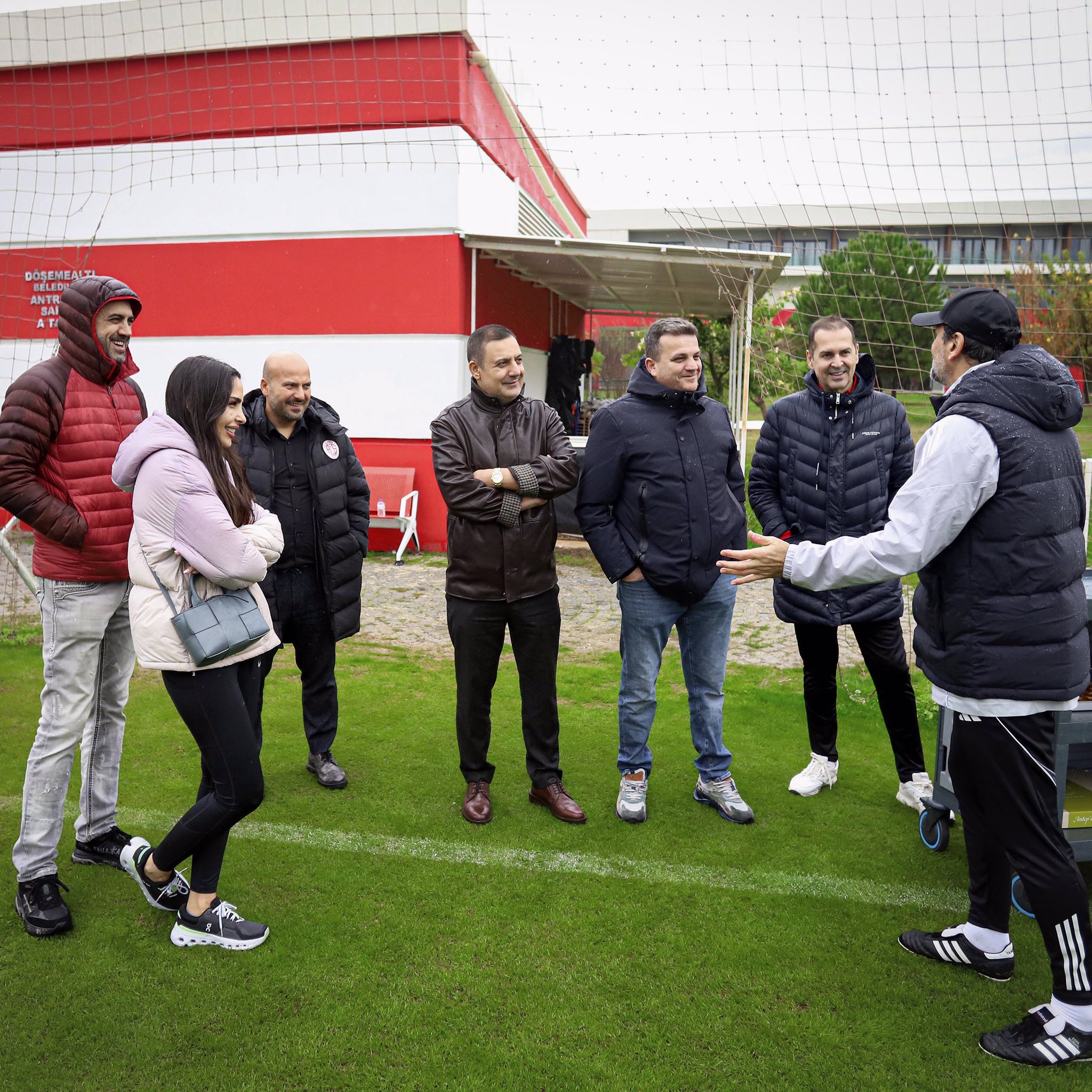 G7Fgj Dx Ww A A T5 E J