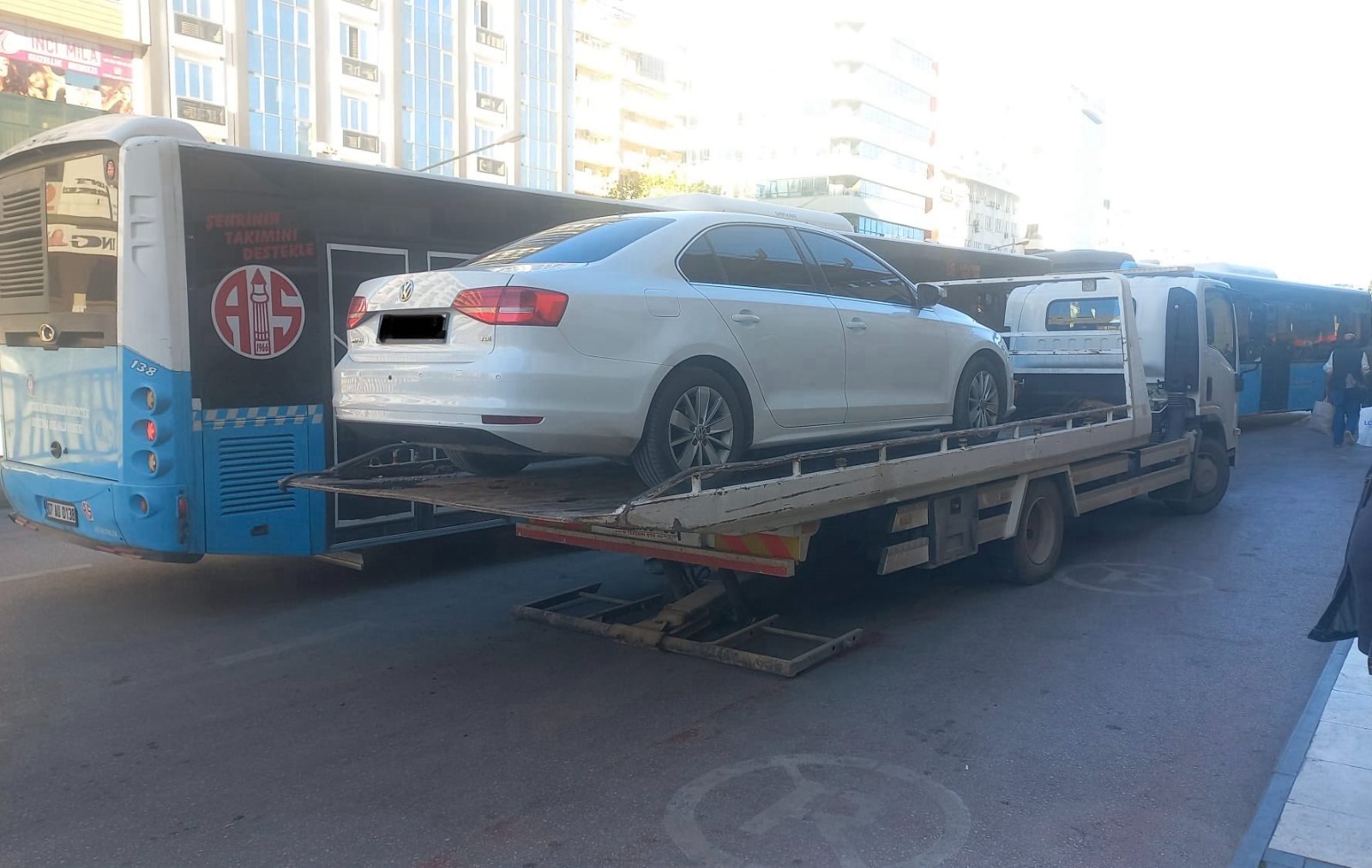 G8O9H3 V X I A A G Daa