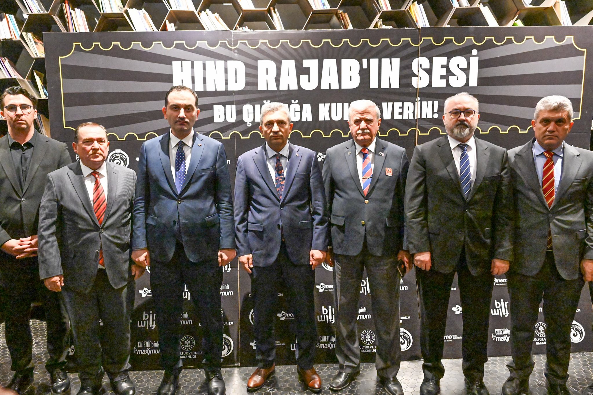 G9 C J6 Tx Xw A A8Q K H