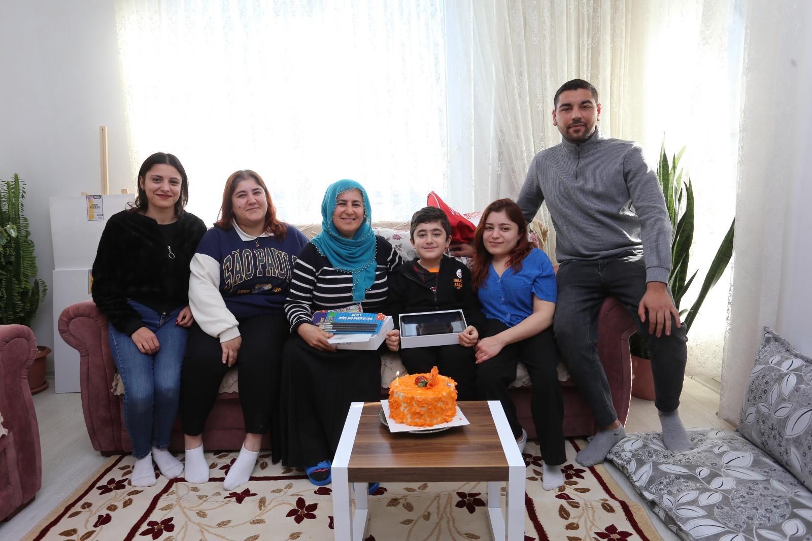 Genc Ressamin Hayalleri, Engelsiz Sanat Projesi Ile Renklendi 4