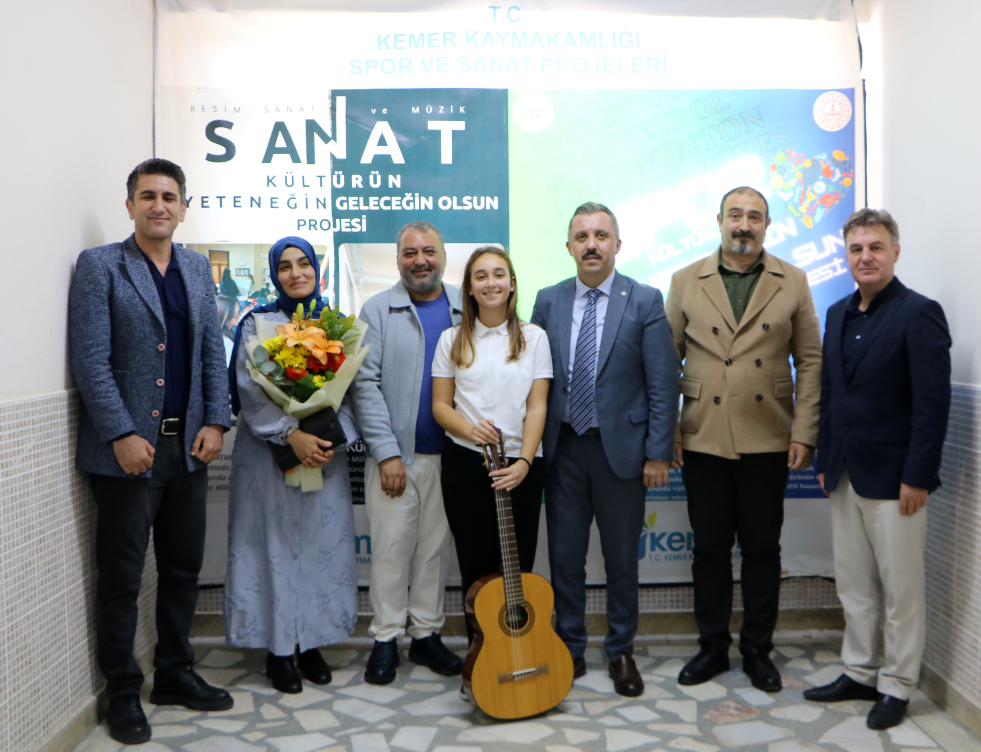 H A Y I R S E V E R A I L E D E N O K U L A M U Z I K S I N I F I 1063881 315679-1