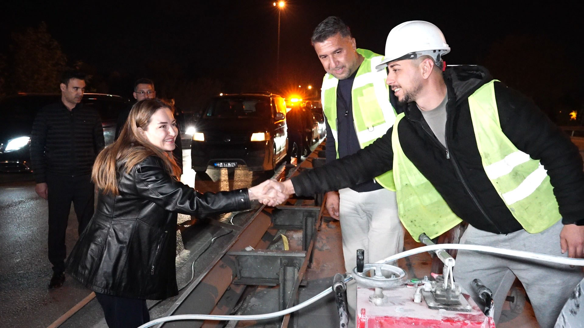 I L L E R B A N K A S I K A V S A G I N D A Y O L C A L I S M A S I 1065659 316220