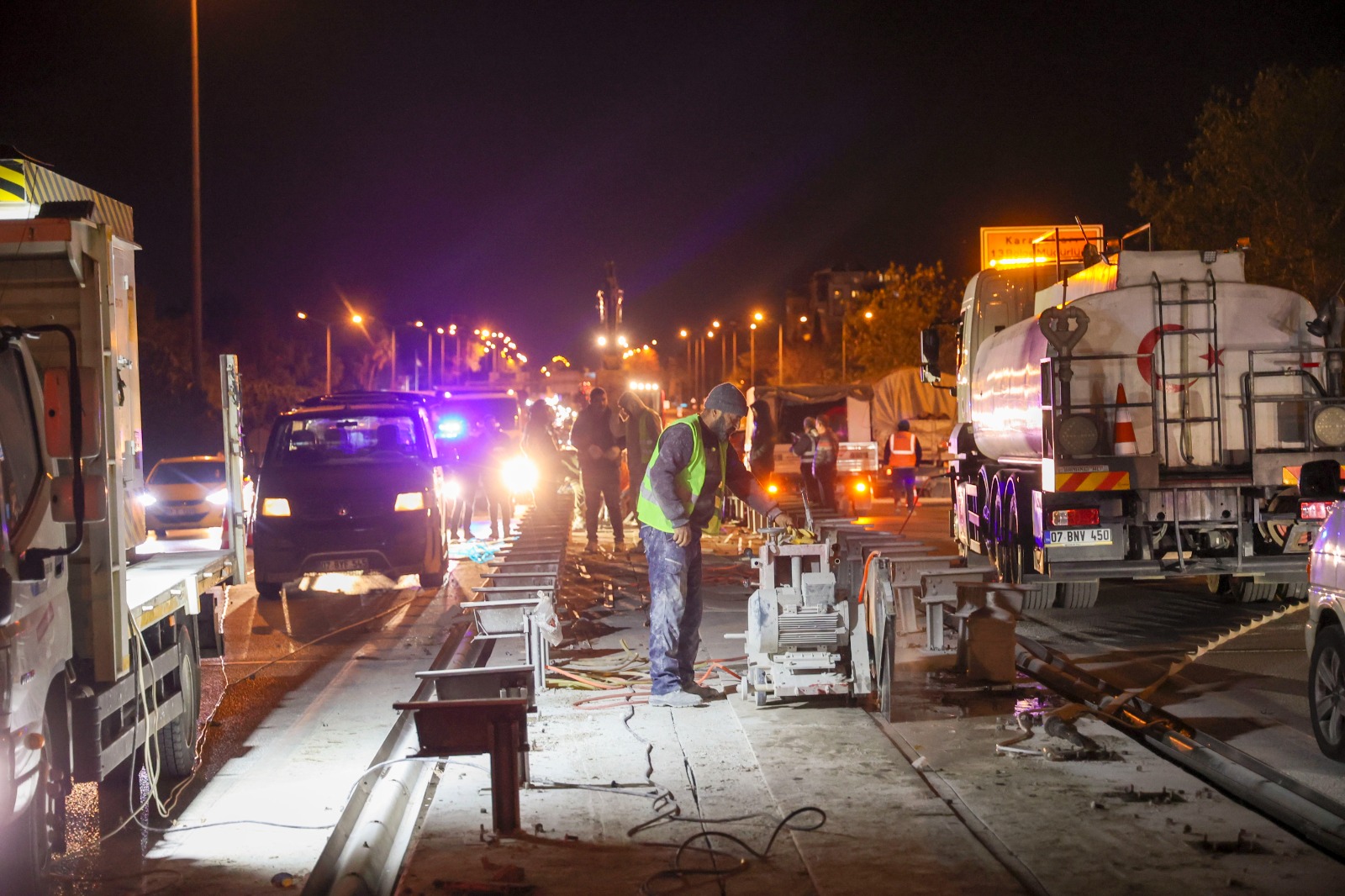 I L L E R B A N K A S I K A V S A G I N D A Y O L C A L I S M A S I 1065660 316220