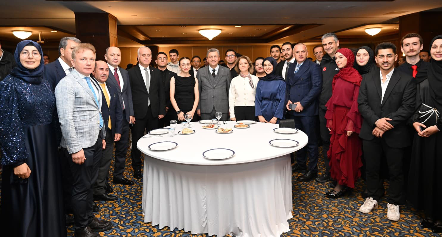 I Y I L I K L E Y U K S E L E N G O N U L L E R O D U L L E N D I R I L D 1050289 311687