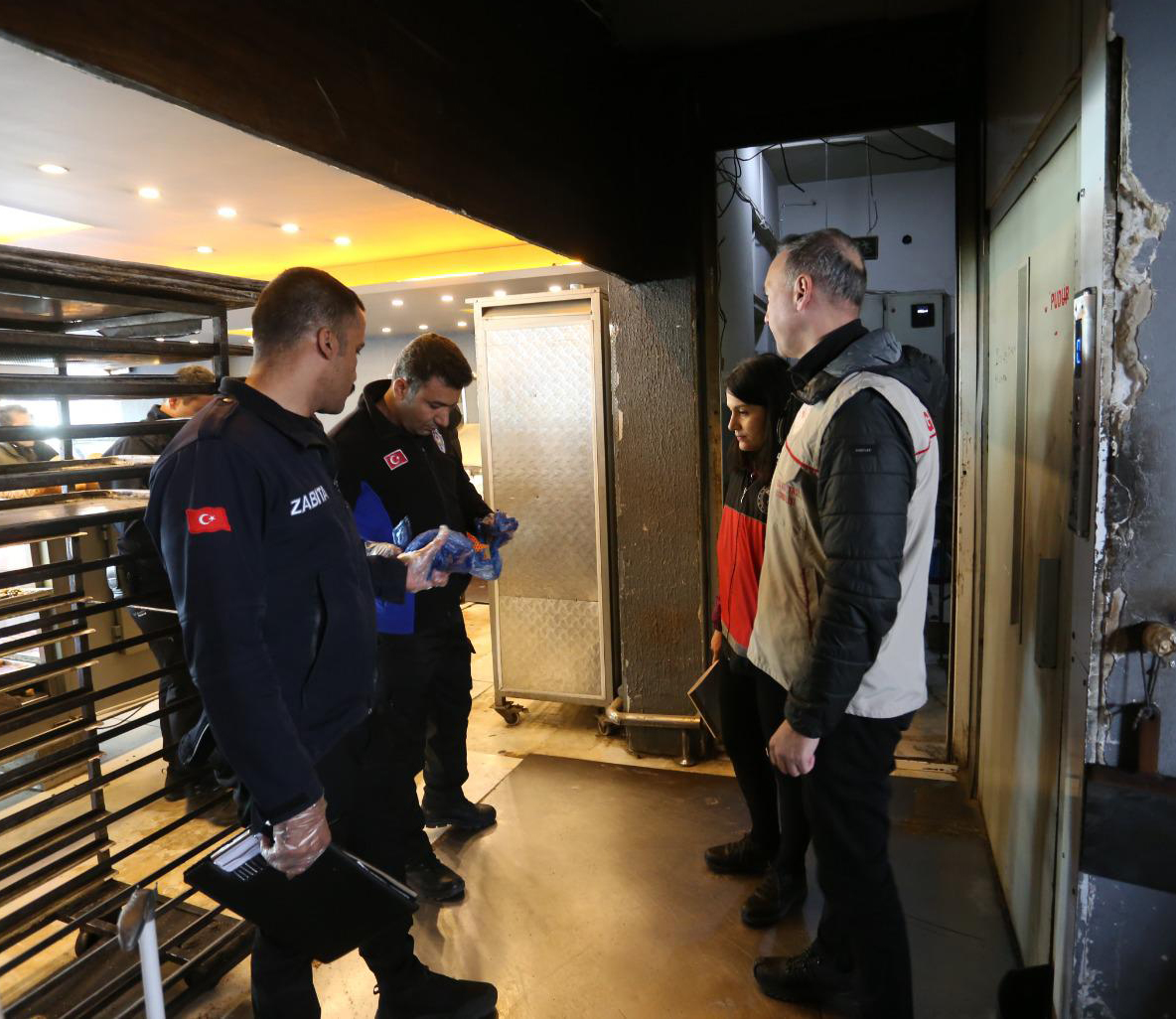 K E P E Z’ D E F I R I N D E N E T I M I 1089560 323426