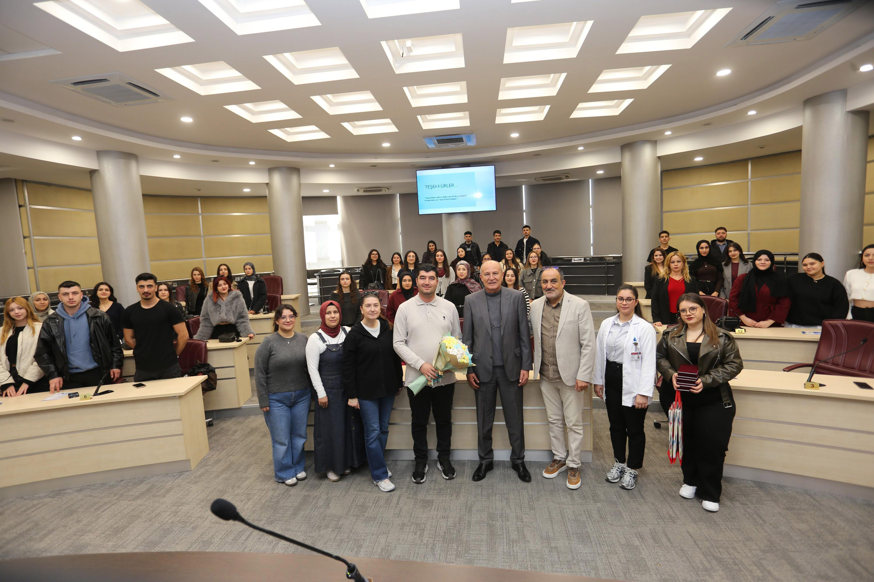 K E P E Z’ I N Y A S L I D O S T U K E P E Z P R O J E S I N E A 1075862 319214