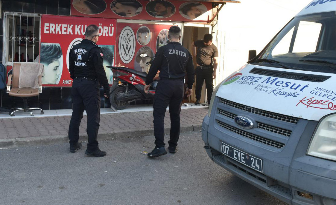 K E P E Z Z A B I T A S I’ N D A N B E R B E R D E N E T I M I 1063947 315701