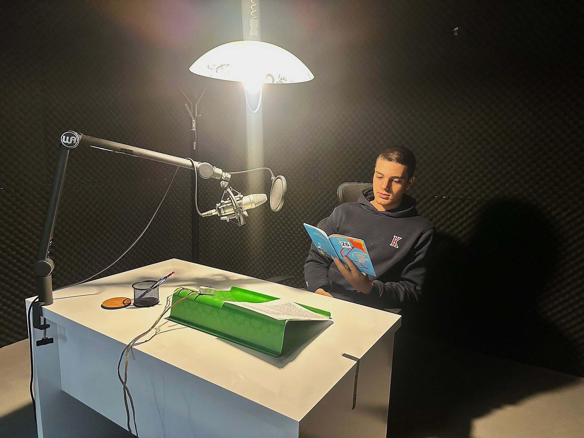 L I S E L I L E R S E S L E R I Y L E K I T A P L A R A H A Y A T V E 1085428 322153