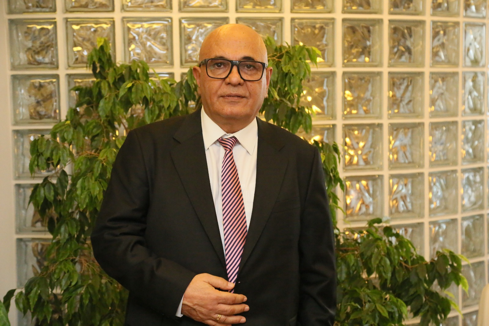 M I L Y A R L I K A R A Z I D A V A S I N I N H A K I M L E R I H S K 1085508 322175