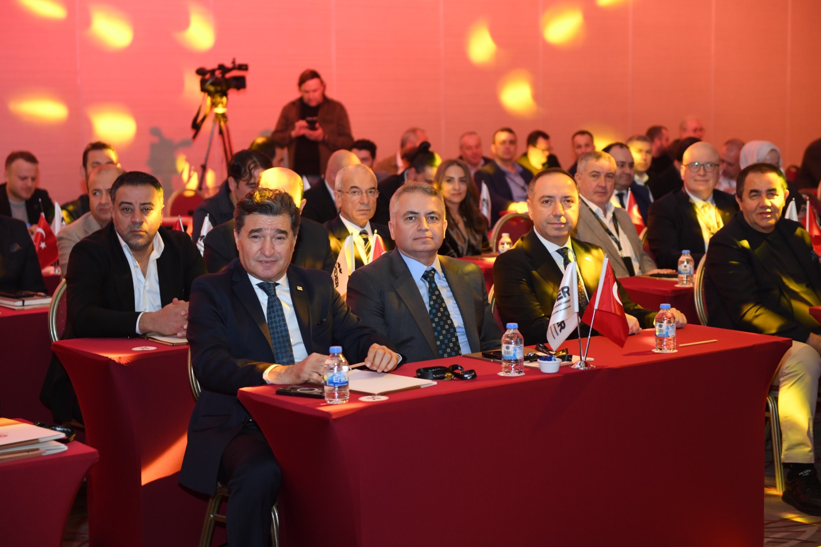 M O B I L Y A S E K T O R U A N T A L Y A’ D A B U L U S T U 1050852 311852