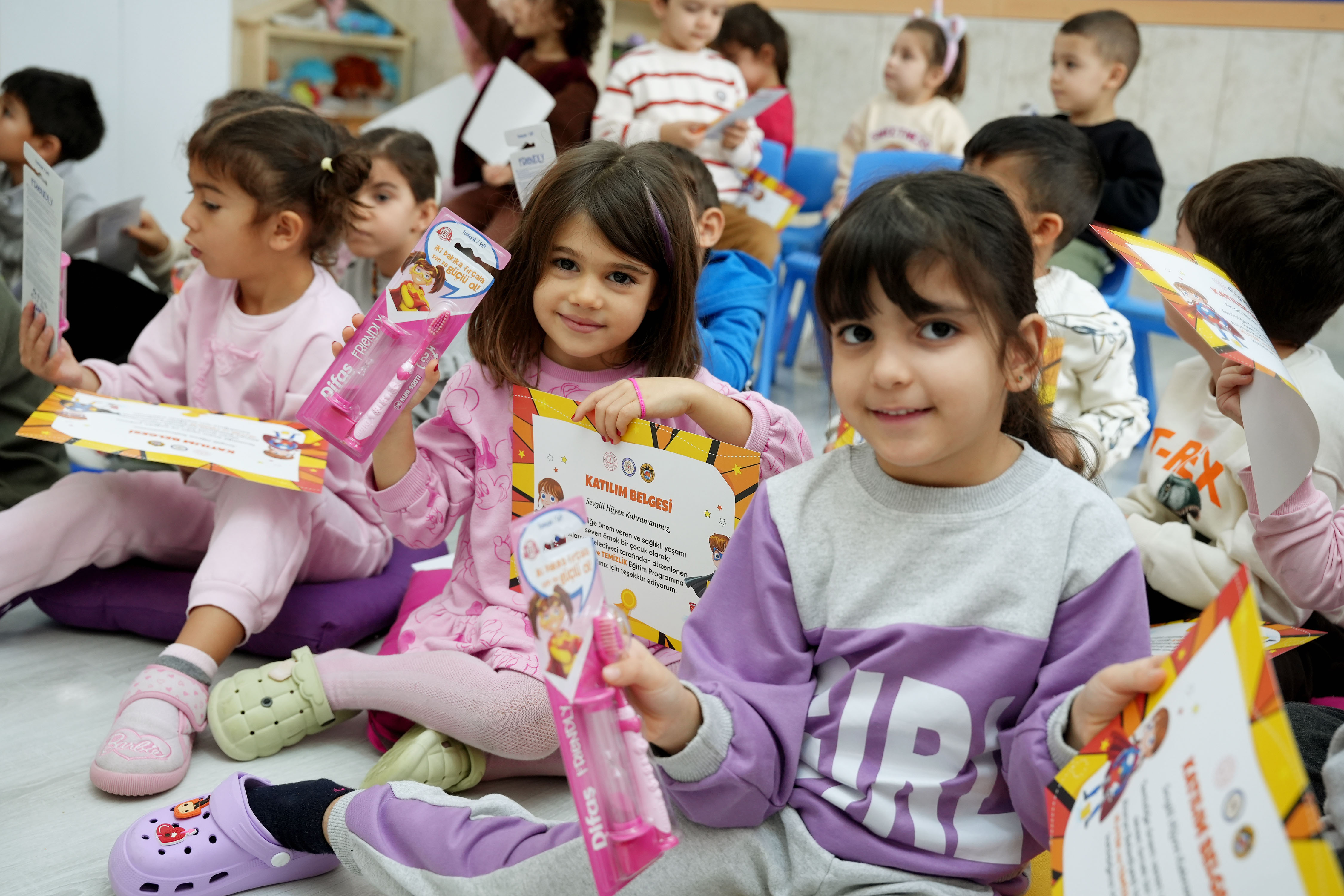 O G R E N C I L E R E H I J Y E N E G I T I M I 1077851 319863