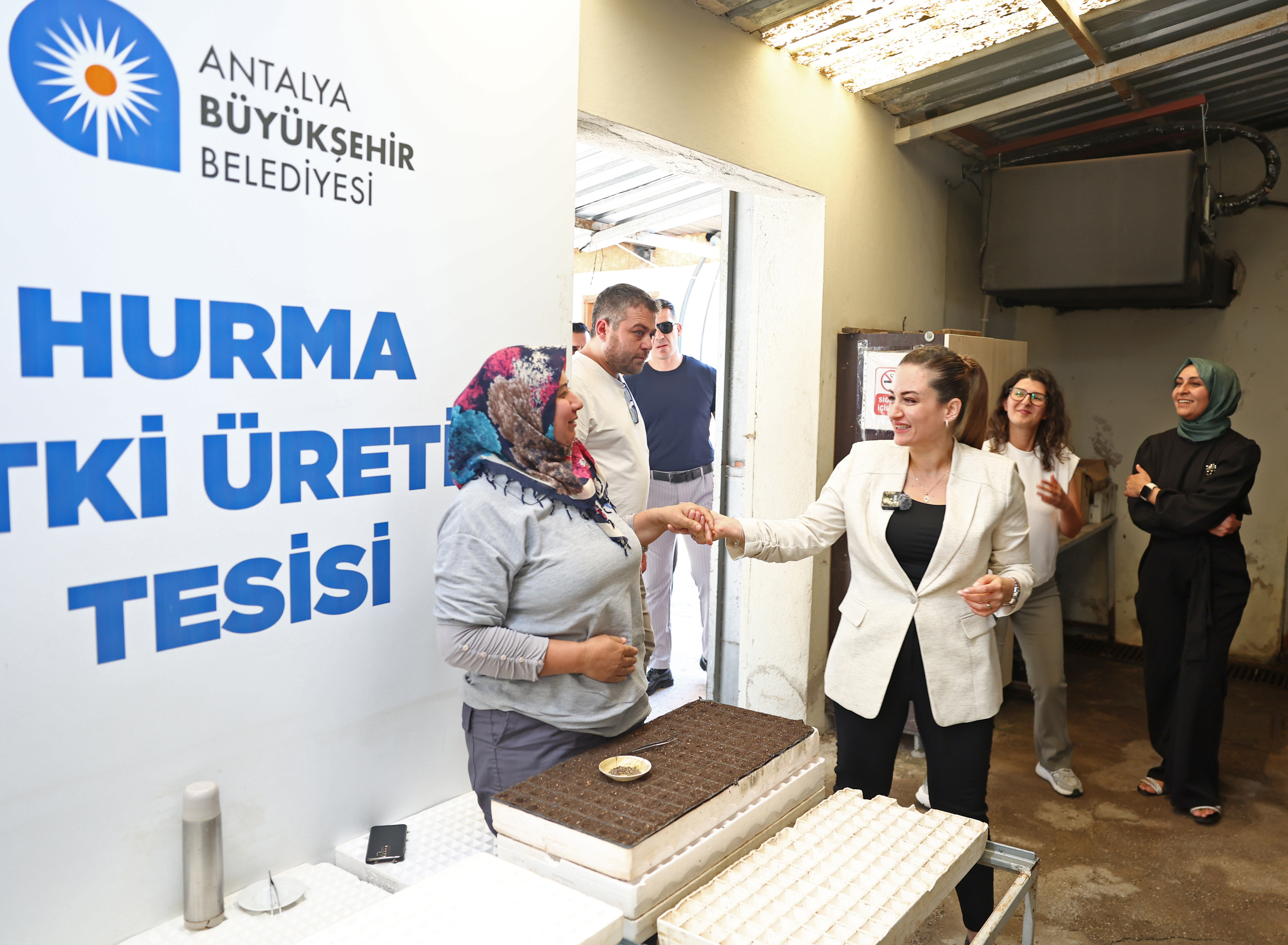 O Z D E M I R Y A T I R I M Y A P A N U R E T E N B I R B E L E D 1090395 323685