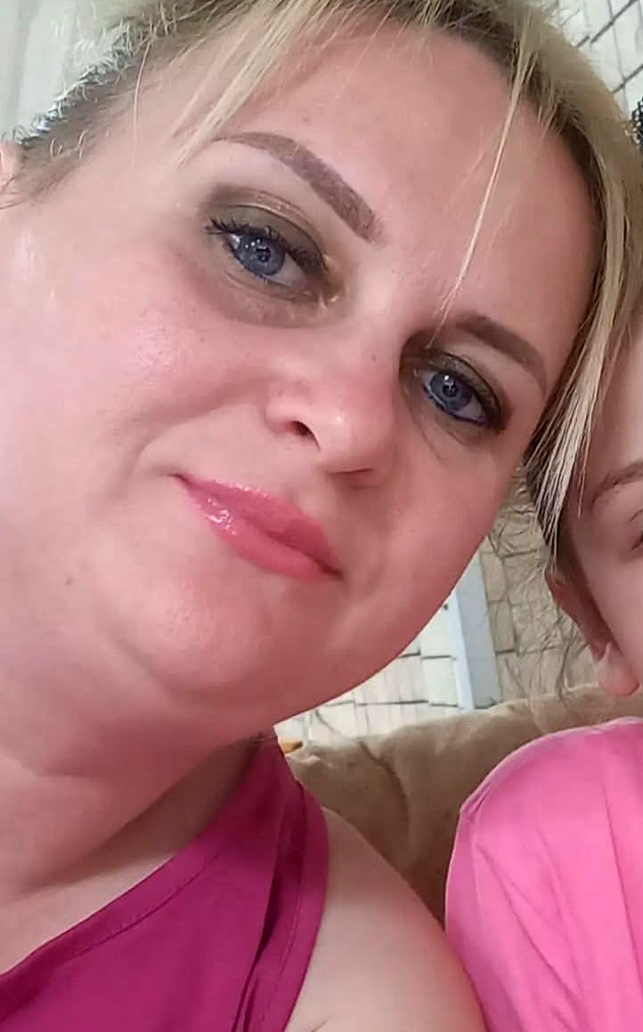 Otomobilin Carptigi Kadin Yaralandi 1056463 313526 (1)