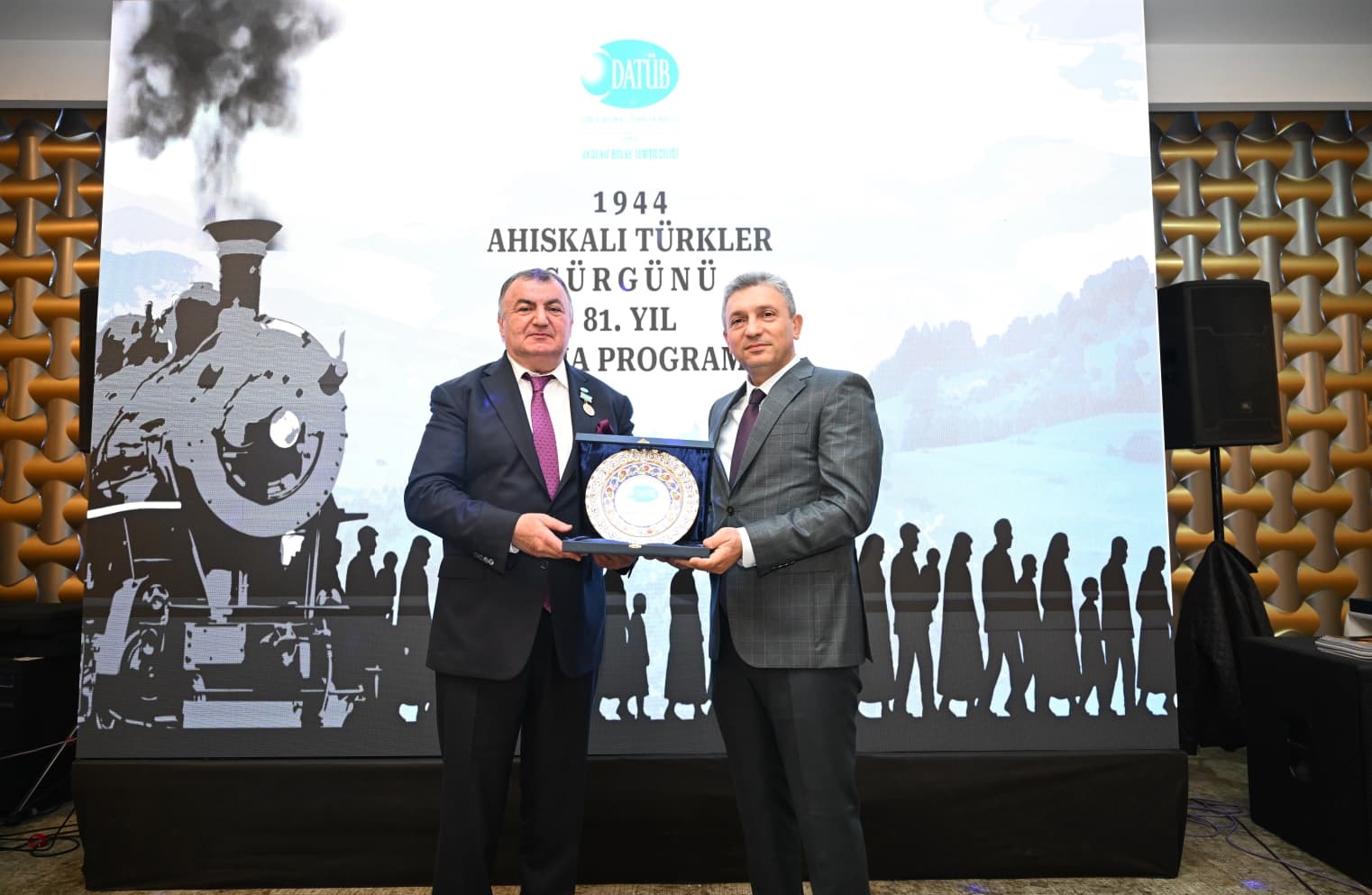 V A L I S A H I N T U R K I Y E C U M H U R I Y E T I A H I S K A 1074142 318721