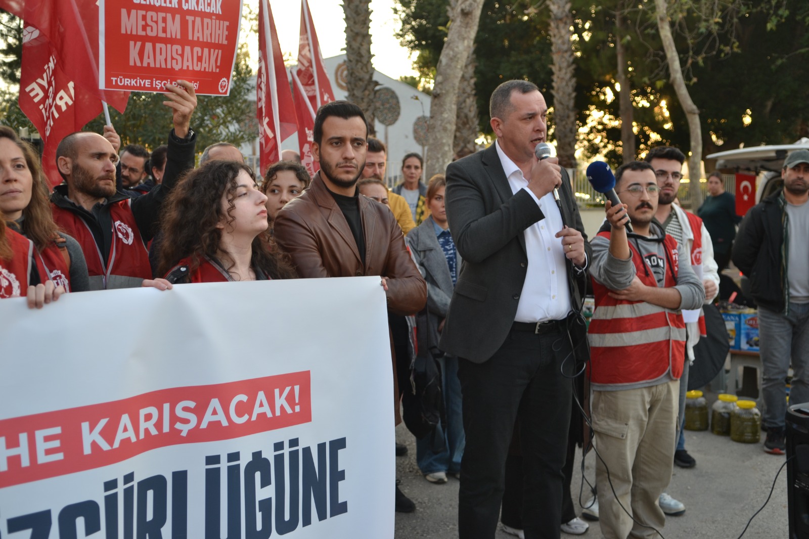 Whatsapp Image 2025 12 04 At 19.45.47