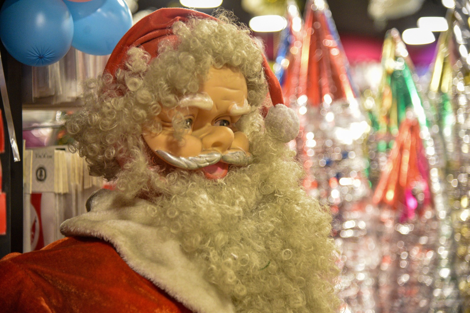 Y I L B A S I K U T L A M A S I N D A N O E L B A B A K O S T U M 1055843 313342