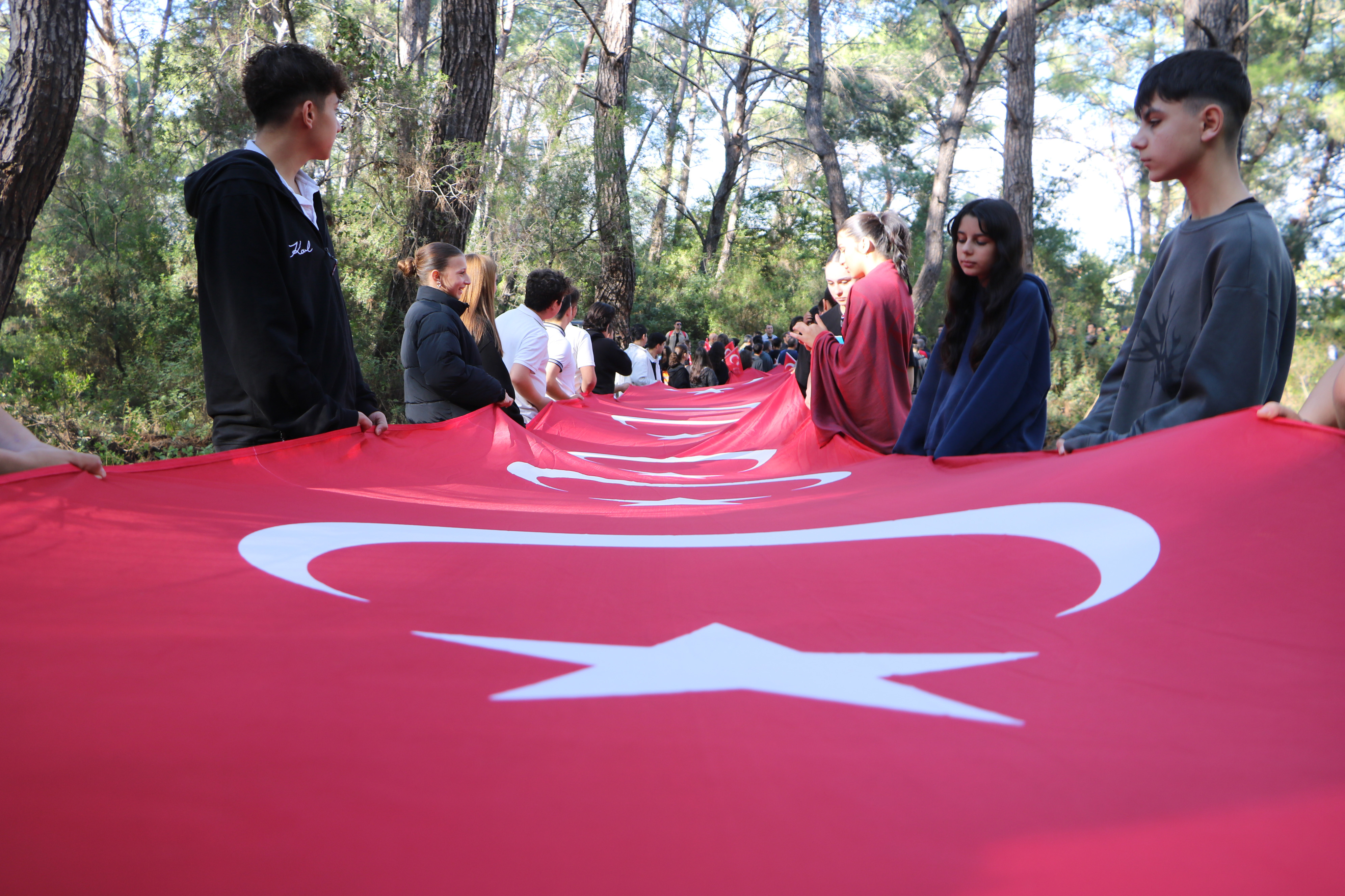 Y U Z B A S I A K E R V E S I L A H A R K A D A S L A R I K E M E R 1062454 315268