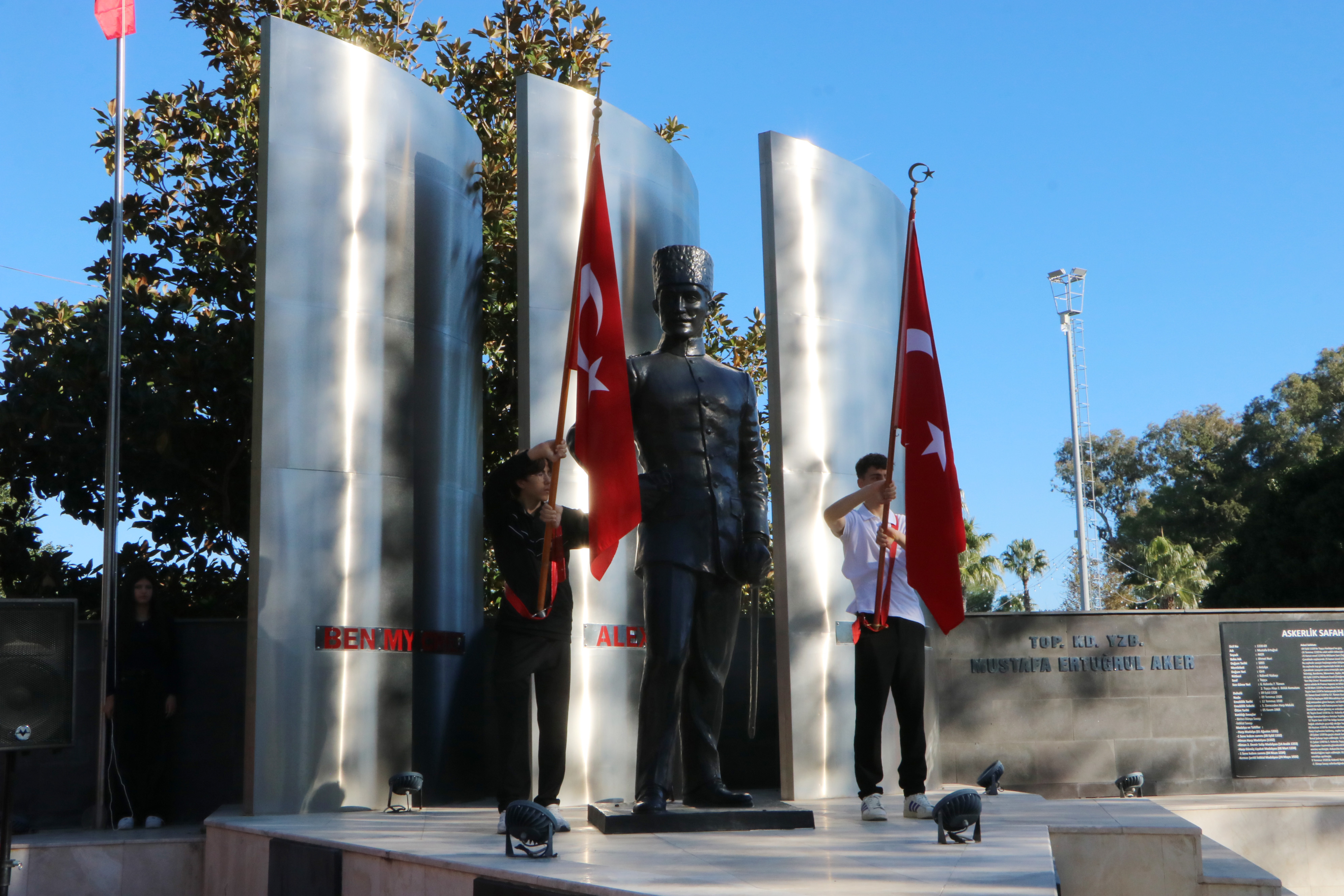 Y U Z B A S I A K E R V E S I L A H A R K A D A S L A R I K E M E R 1062455 315268