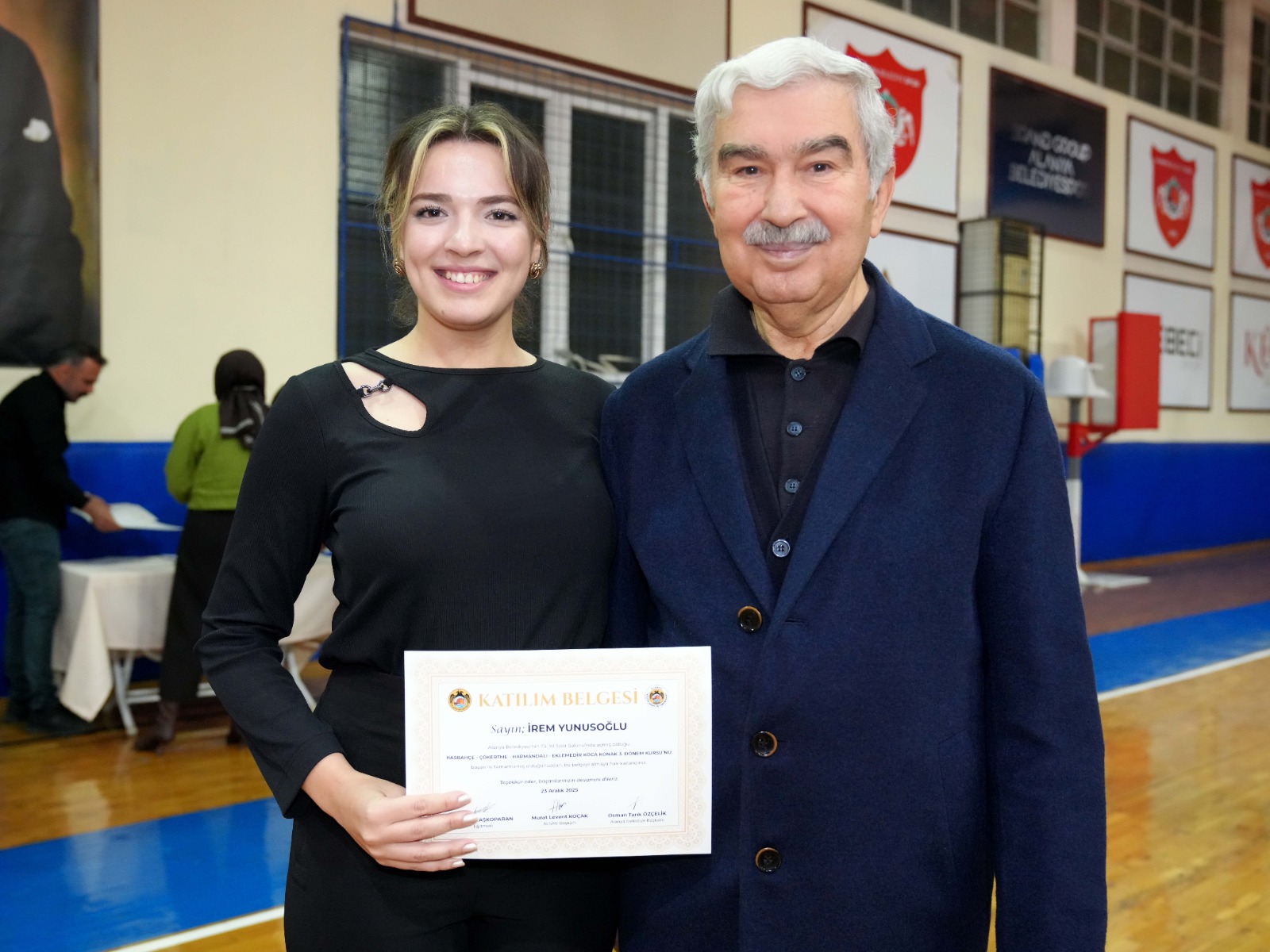 Z E Y B E K K U R S L A R I 3. D O N E M I T A M A M L A N D I 1078218 319984