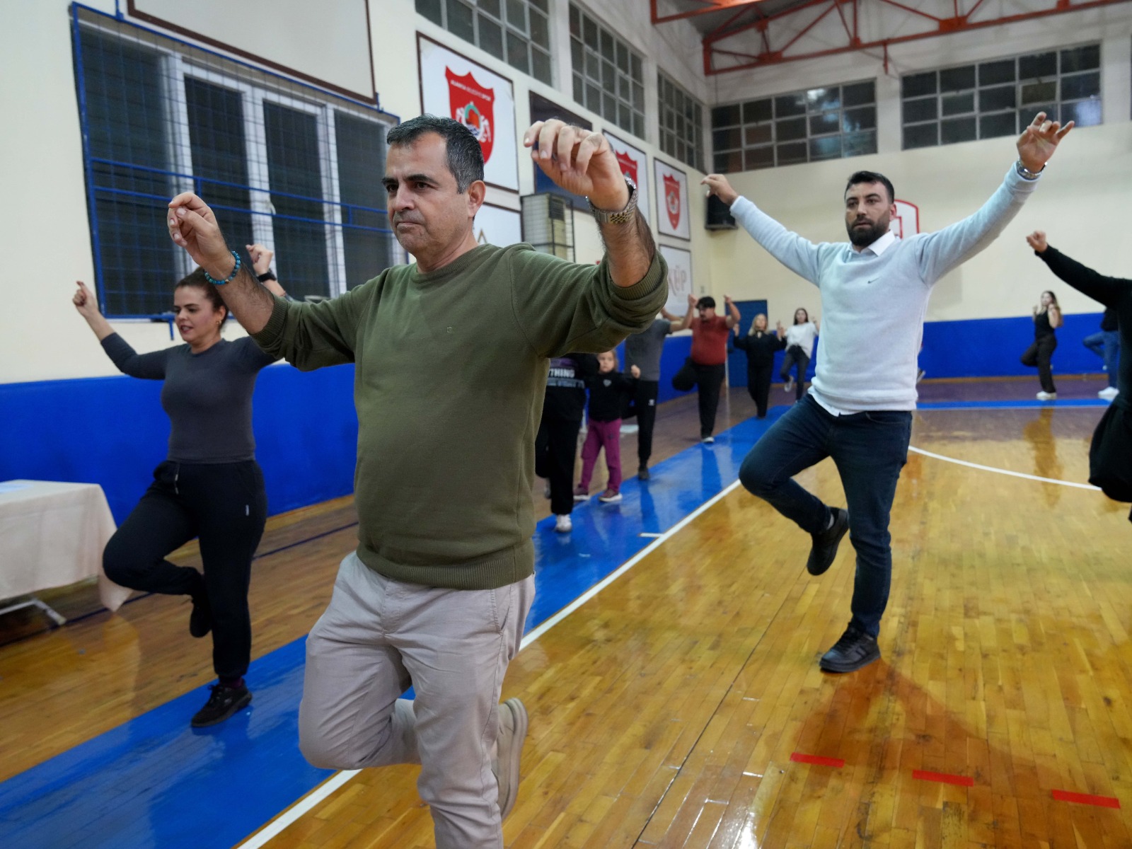 Z E Y B E K K U R S L A R I 3. D O N E M I T A M A M L A N D I 1078220 319984