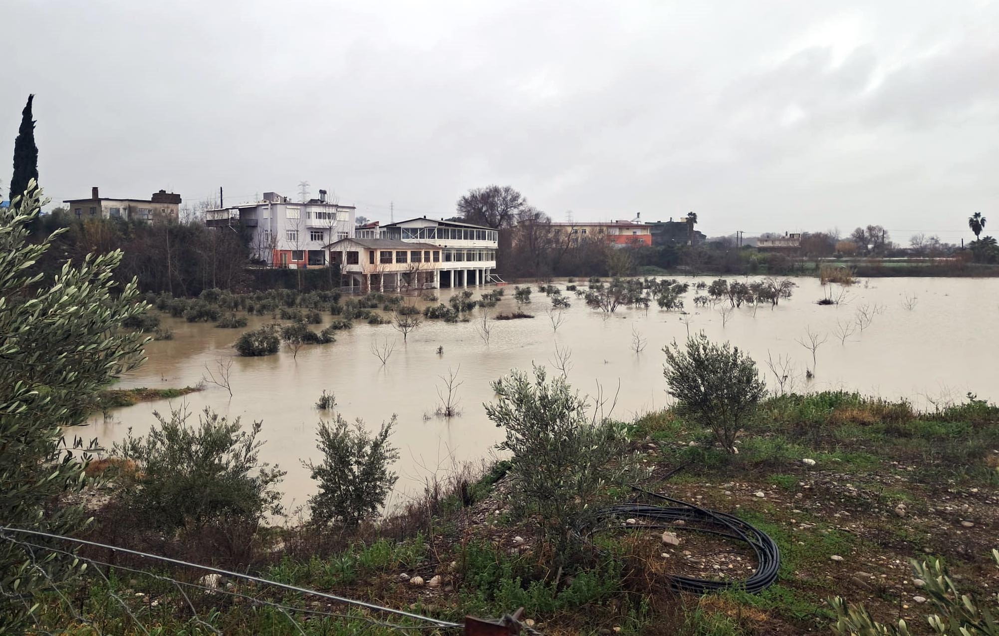 3 G U N D U R E T K I L I O L A N Y A G M U R L A R N E D E N I Y L E 1143302 339472