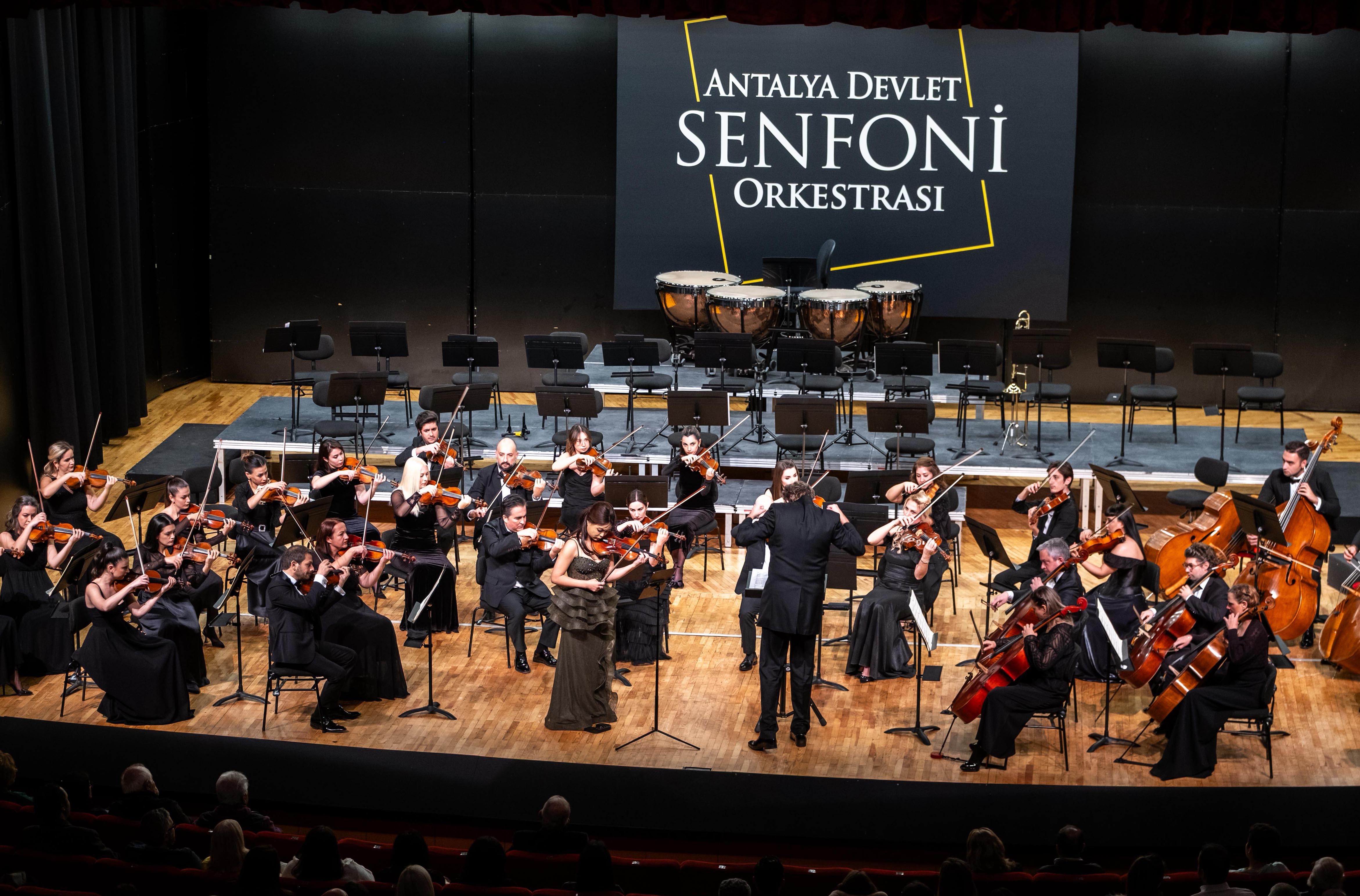 A N T A L Y A D E V L E T S E N F O N I O R K E S T R A S I S A N A T S 1107858 328918