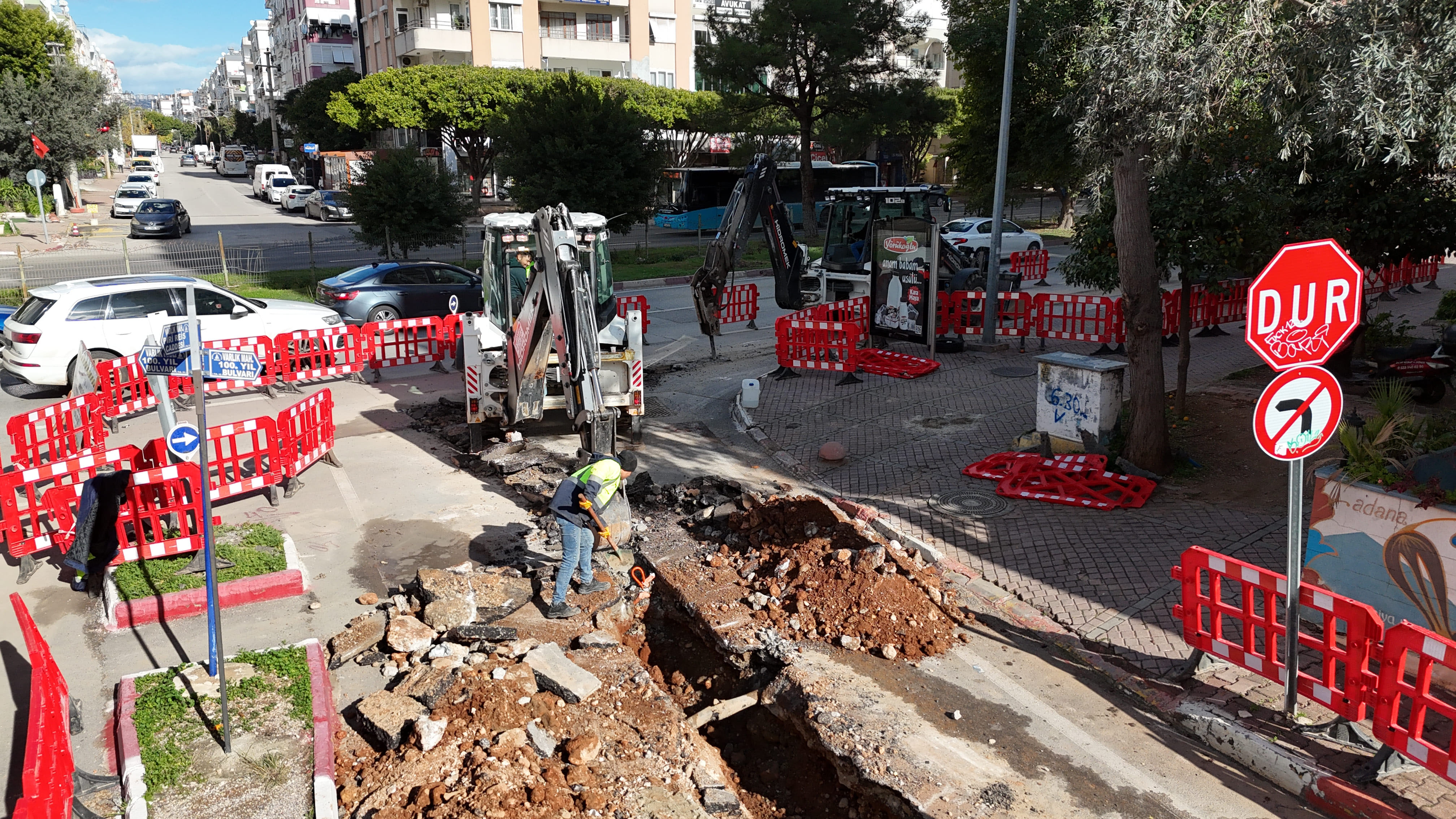 A S A T E K O N O M I K O M R U N U T A M A M L A Y A N H A T L A R I 1110935 329757