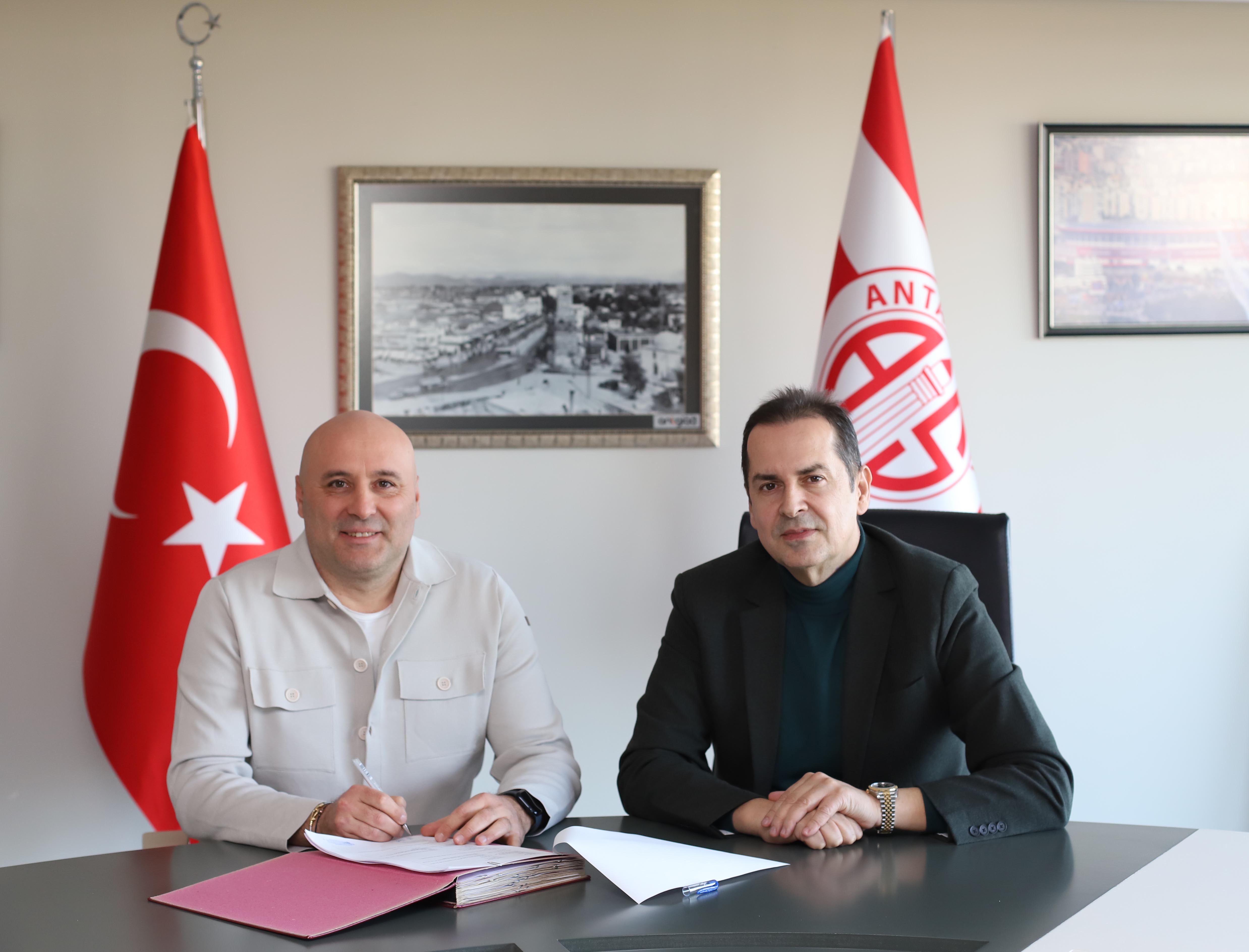 As Sami̇ Uğurlu Foto (2)