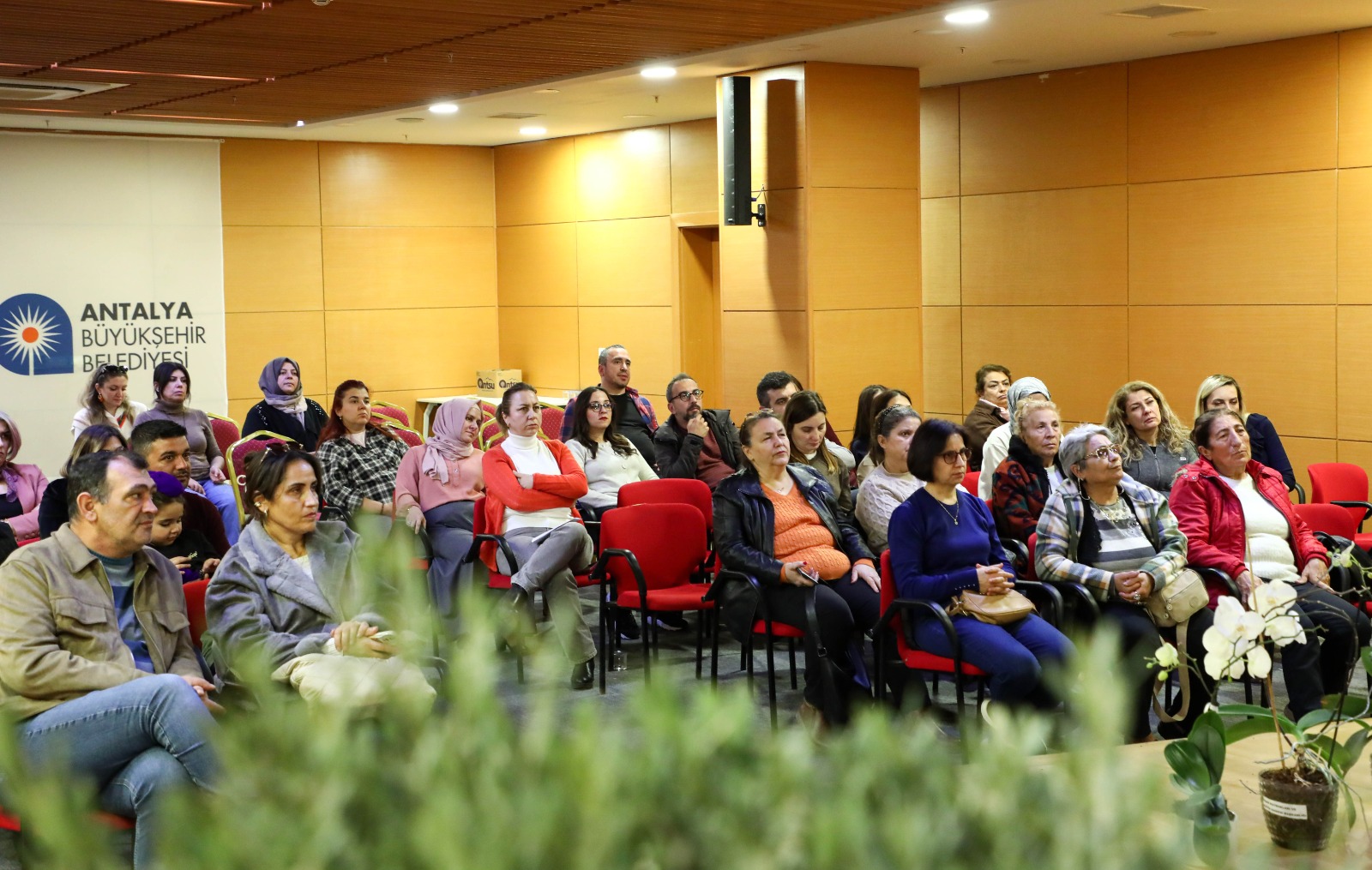 B U Y U K S E H I R B E L E D I Y E S I N D E N O R K I D E B A K I M I 1128494 335029