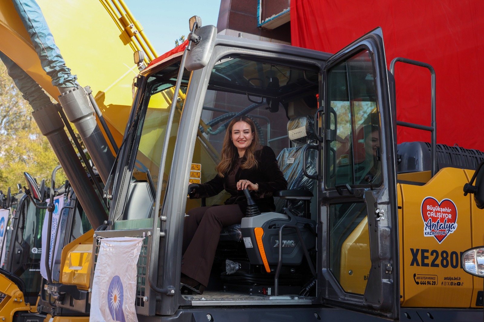 Büyükşehir Belediyesi Yeni Araçları Hizmete Aldı (5)