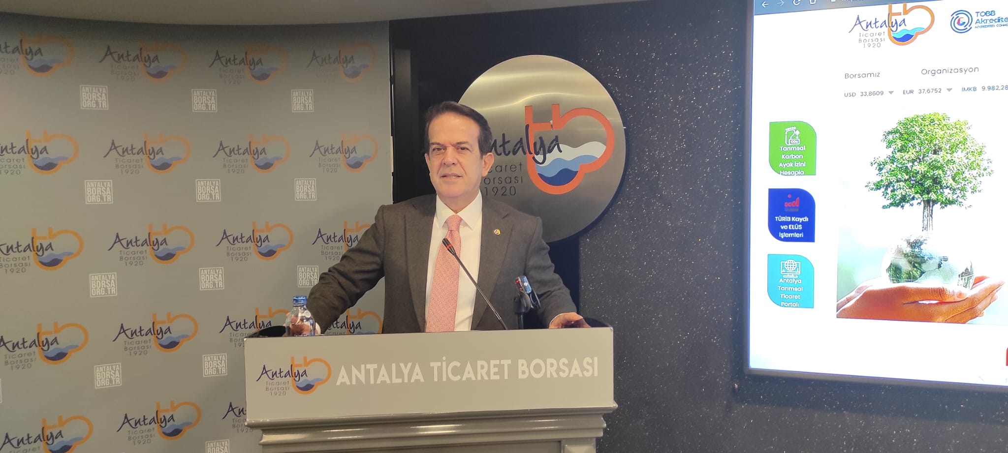 Cd3B9Eb6 Fa61 4043 B56E A6B0A42A19Aa