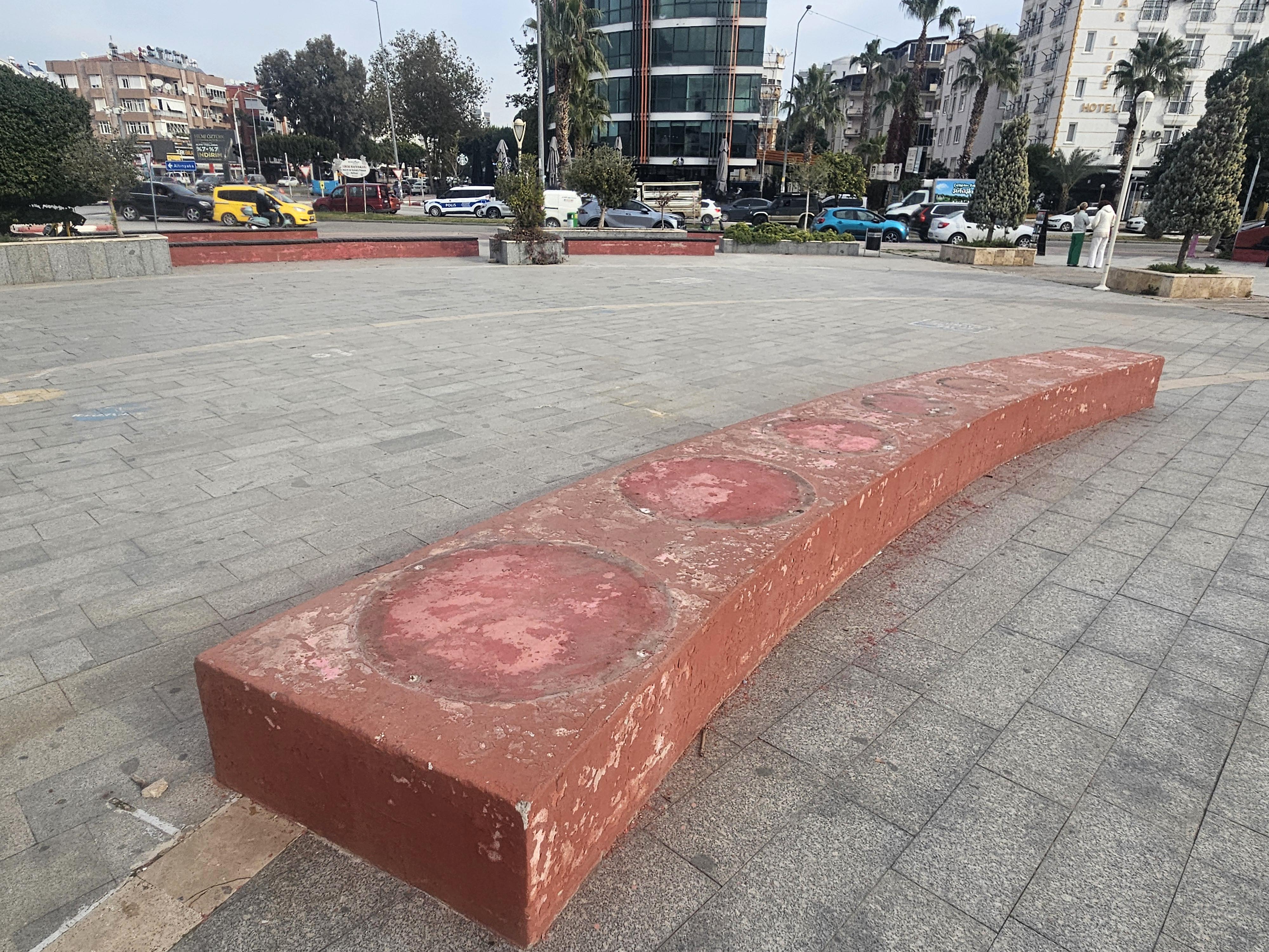 D O S T L U K P A R K I N I N S I M G E S I M A T R U S K A L A R Y E 1091806 324103