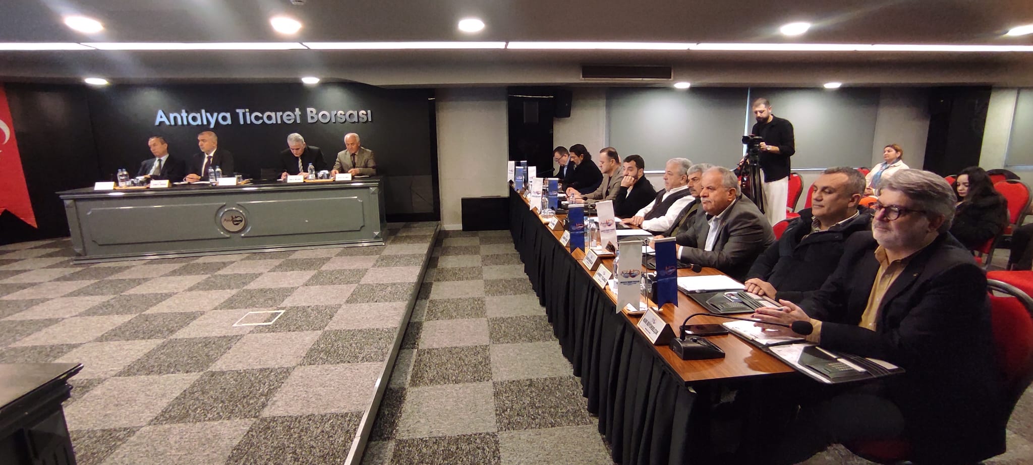 D99E800E 56F2 4A8B B8B6 Bde61F78Ab7F