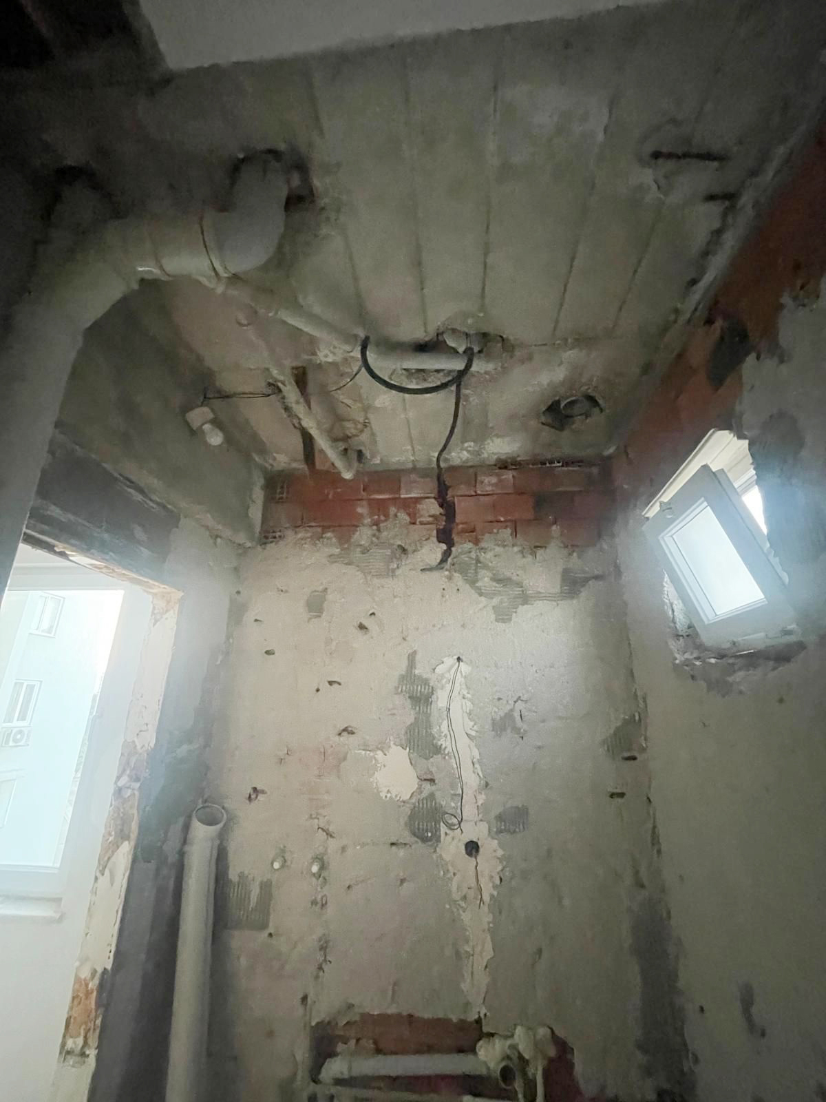 E V T A D I L A T I V A A D I Y L E 25 M I L Y O N L I R A L I K 1111549 329907