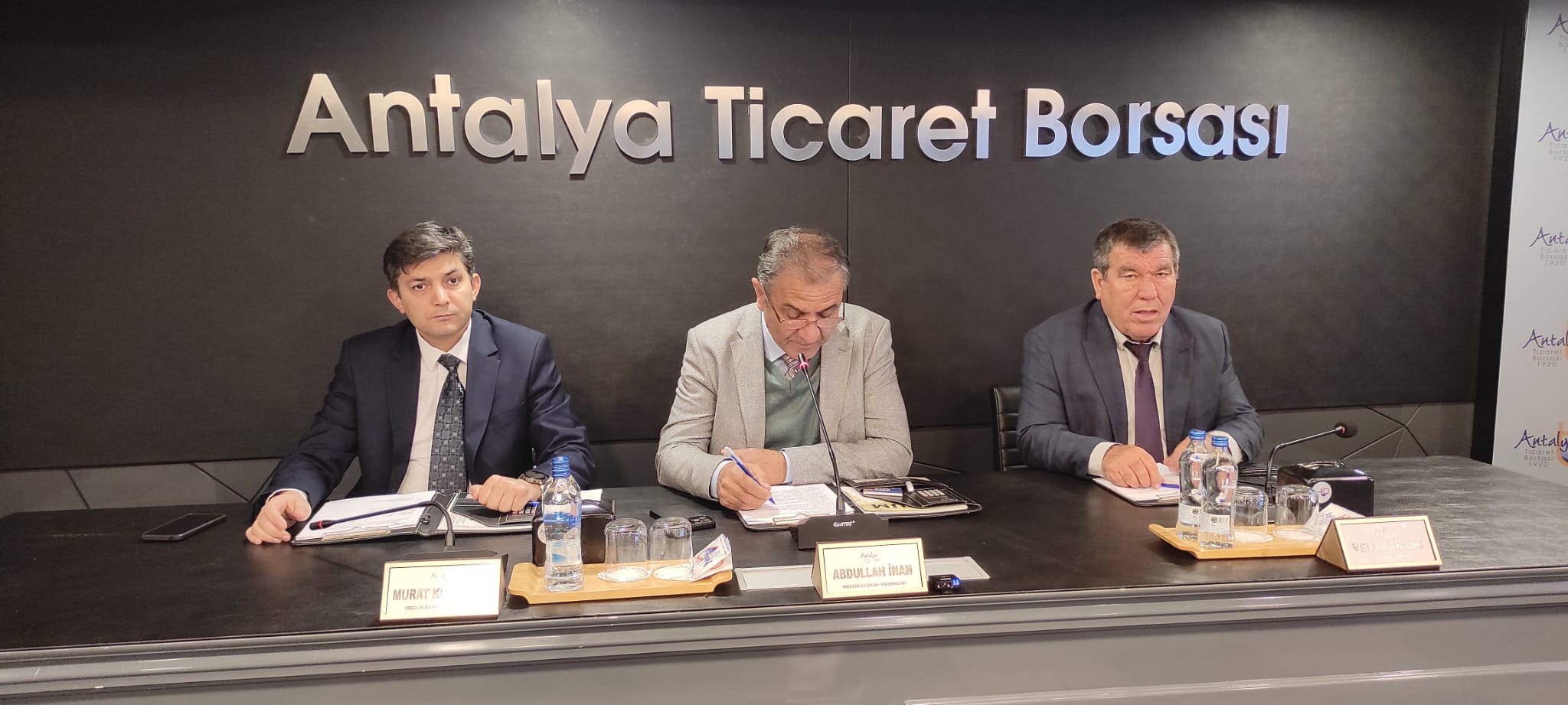 F8F199Ed 6614 4F8D B1B3 848208648Efb