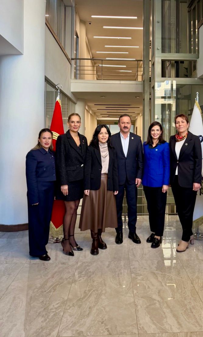 Fda9B6E4 A6D6 487C Bbdb Df7Da948D411