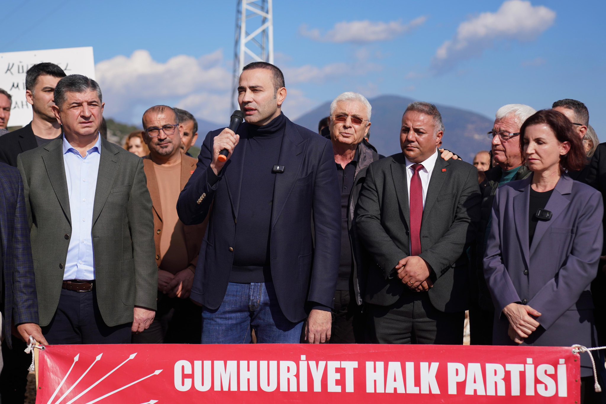 G 86 Oo3 X I A E C Tl J