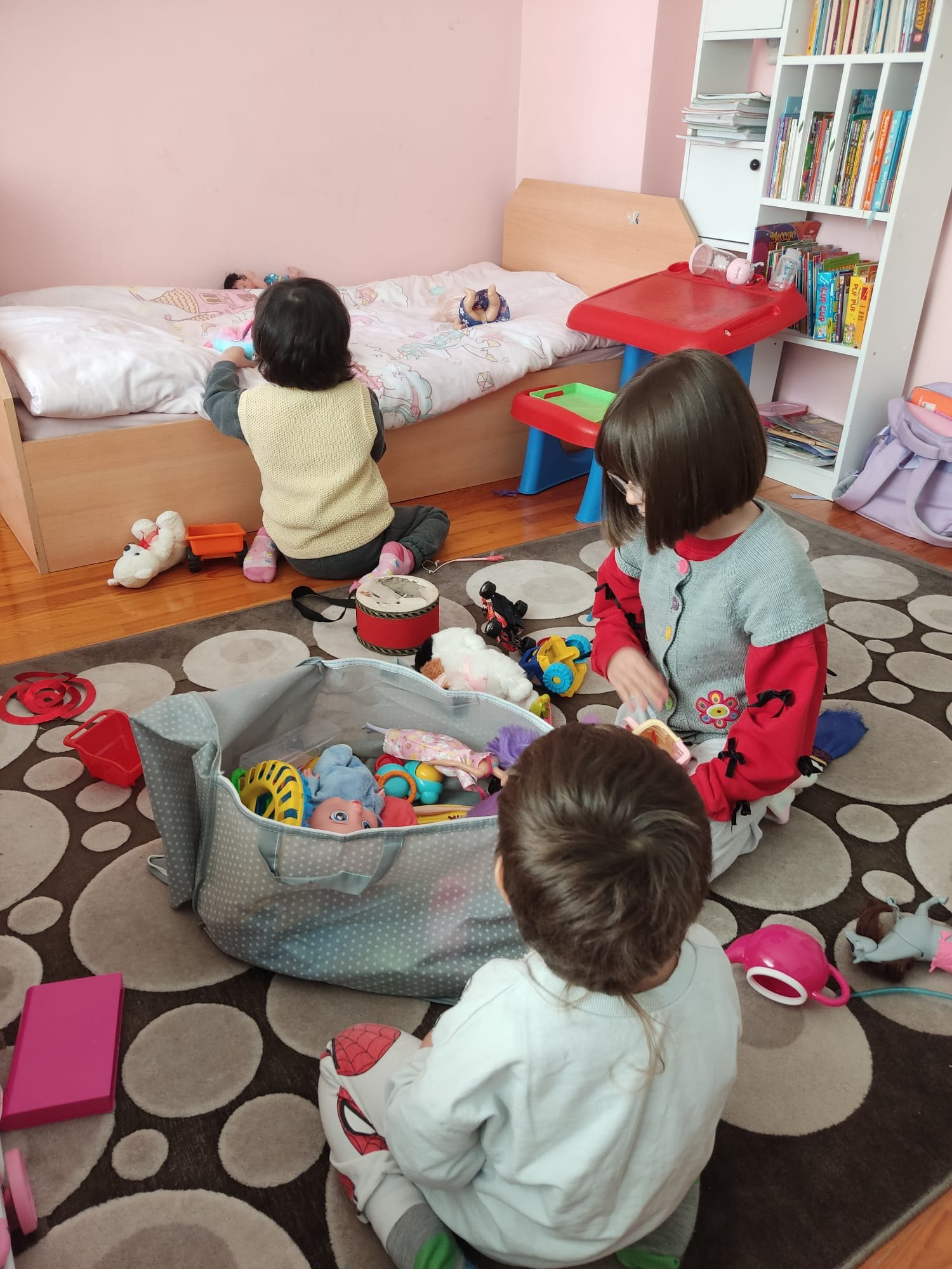 I K I C O C U K L U C I F T B I R C O C U G U N H A Y A T I N A D 1125041 333853